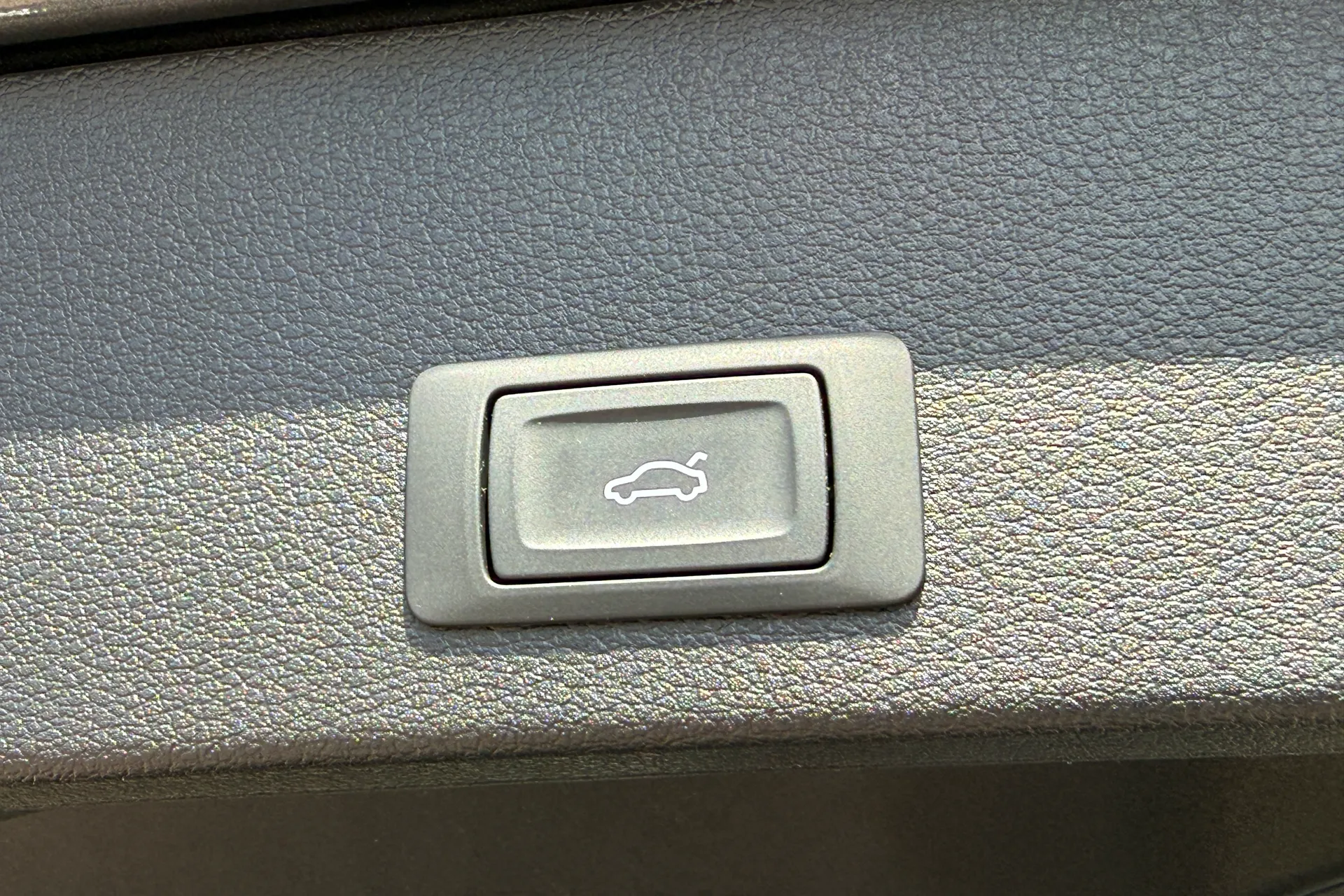 Audi Q2 thumbnail image number 33