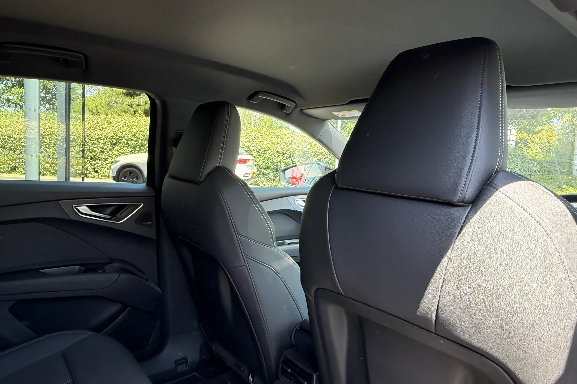 Audi Q4 thumbnail image number 33
