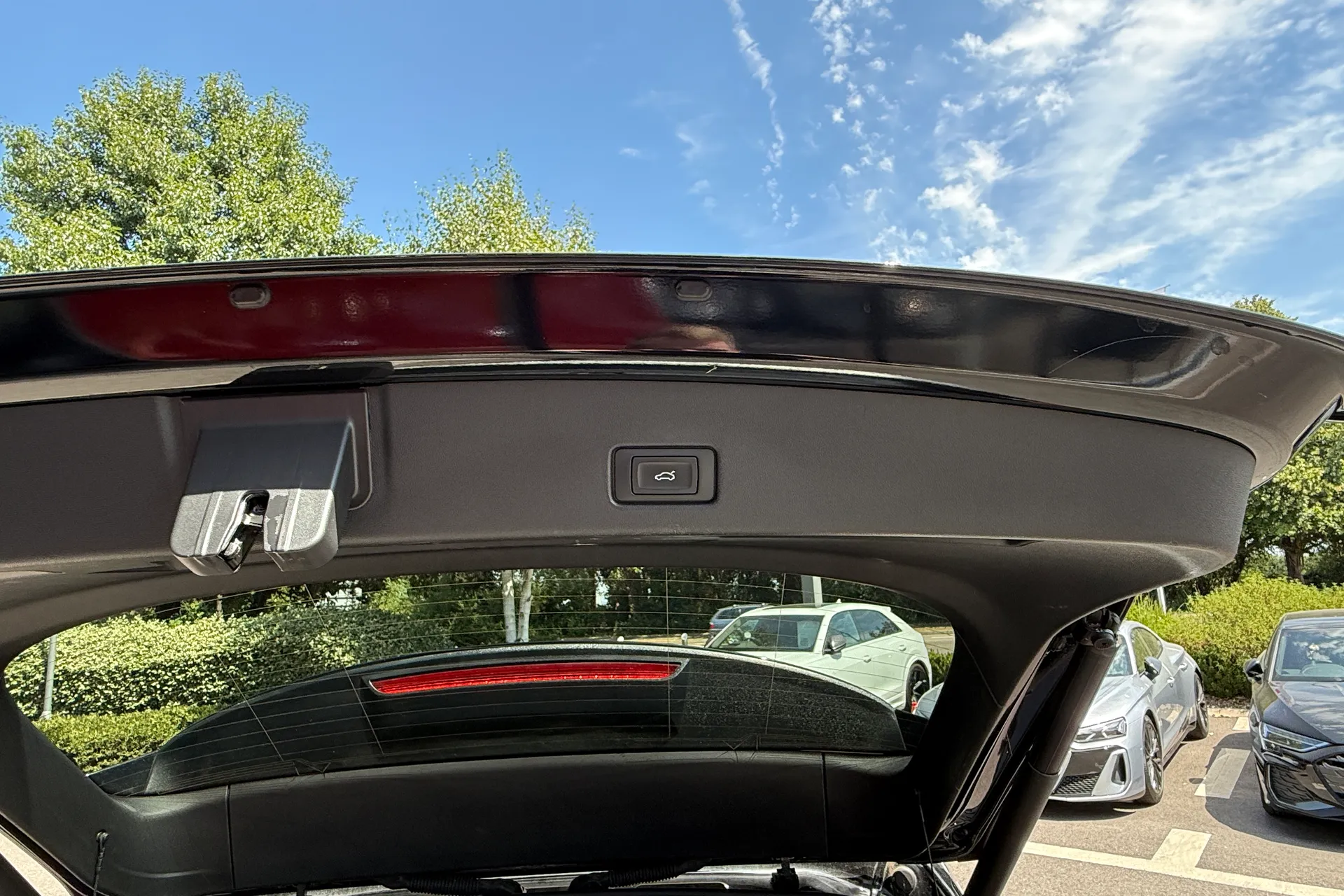 Audi Q4 thumbnail image number 39