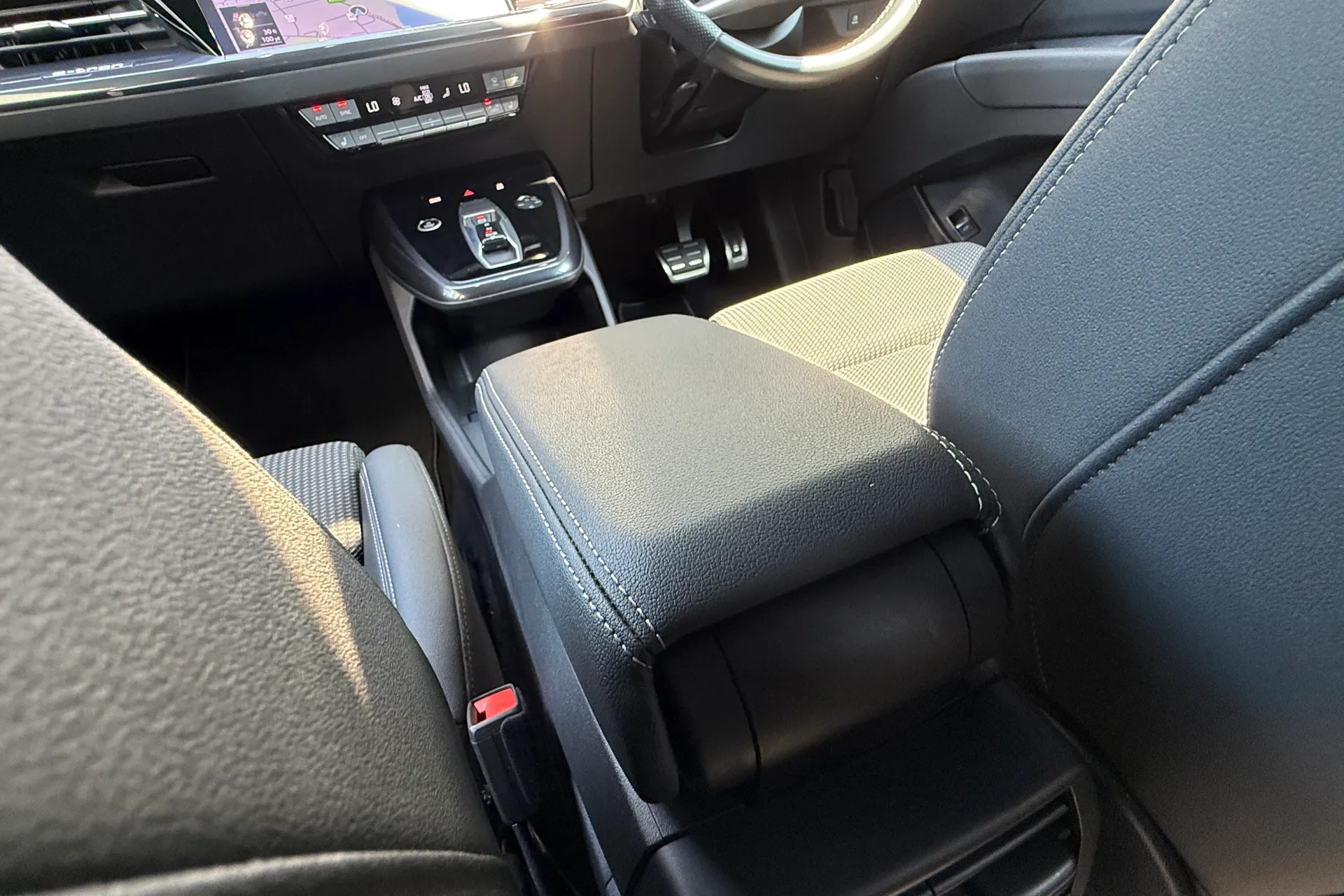 Audi Q4 thumbnail image number 56