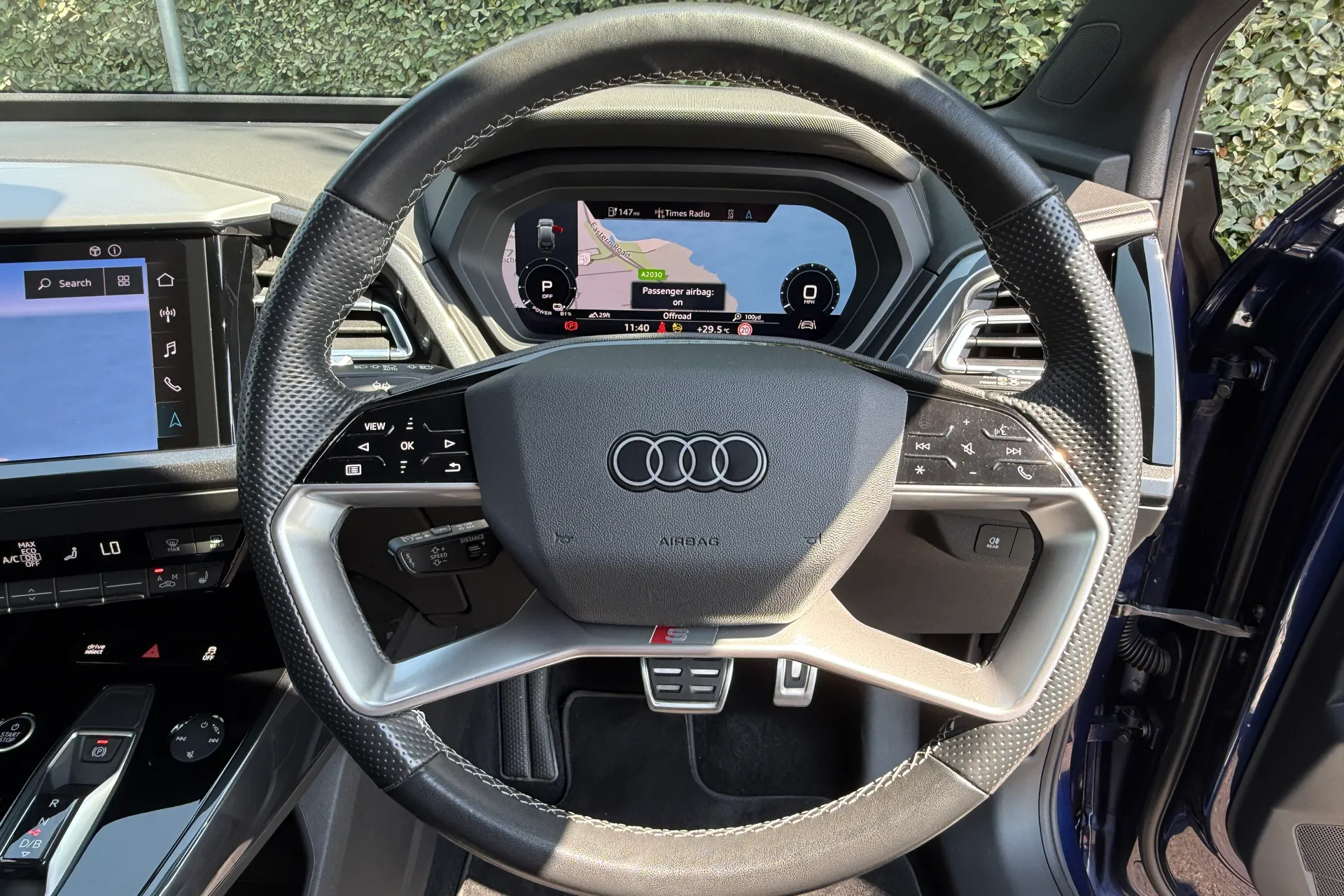 Audi Q4 thumbnail image number 14