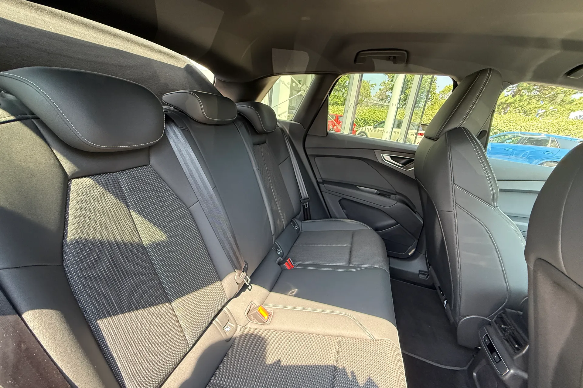 Audi Q4 thumbnail image number 44