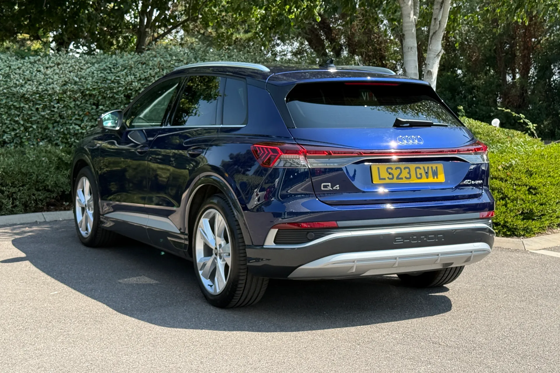 Audi Q4 thumbnail image number 36