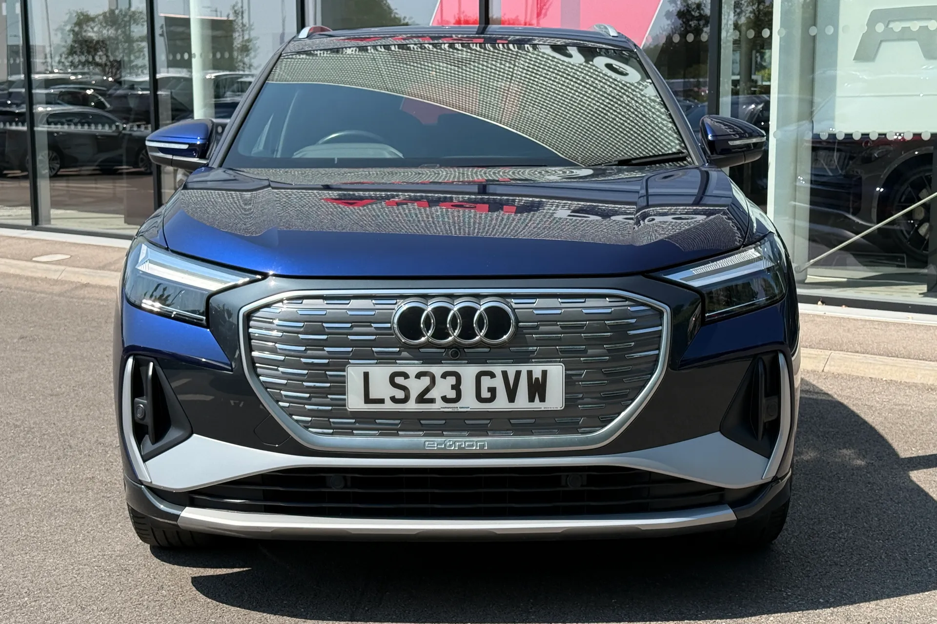 Audi Q4 thumbnail image number 7
