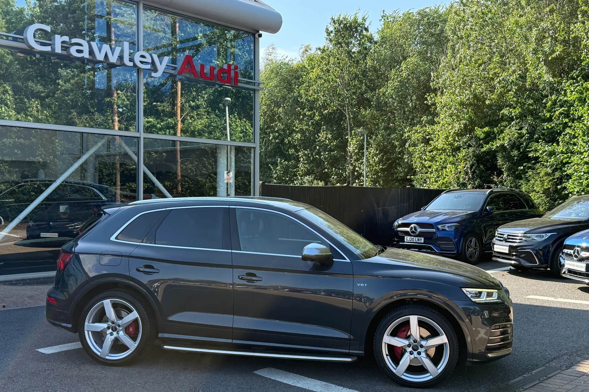 Audi Q5 thumbnail image number 2
