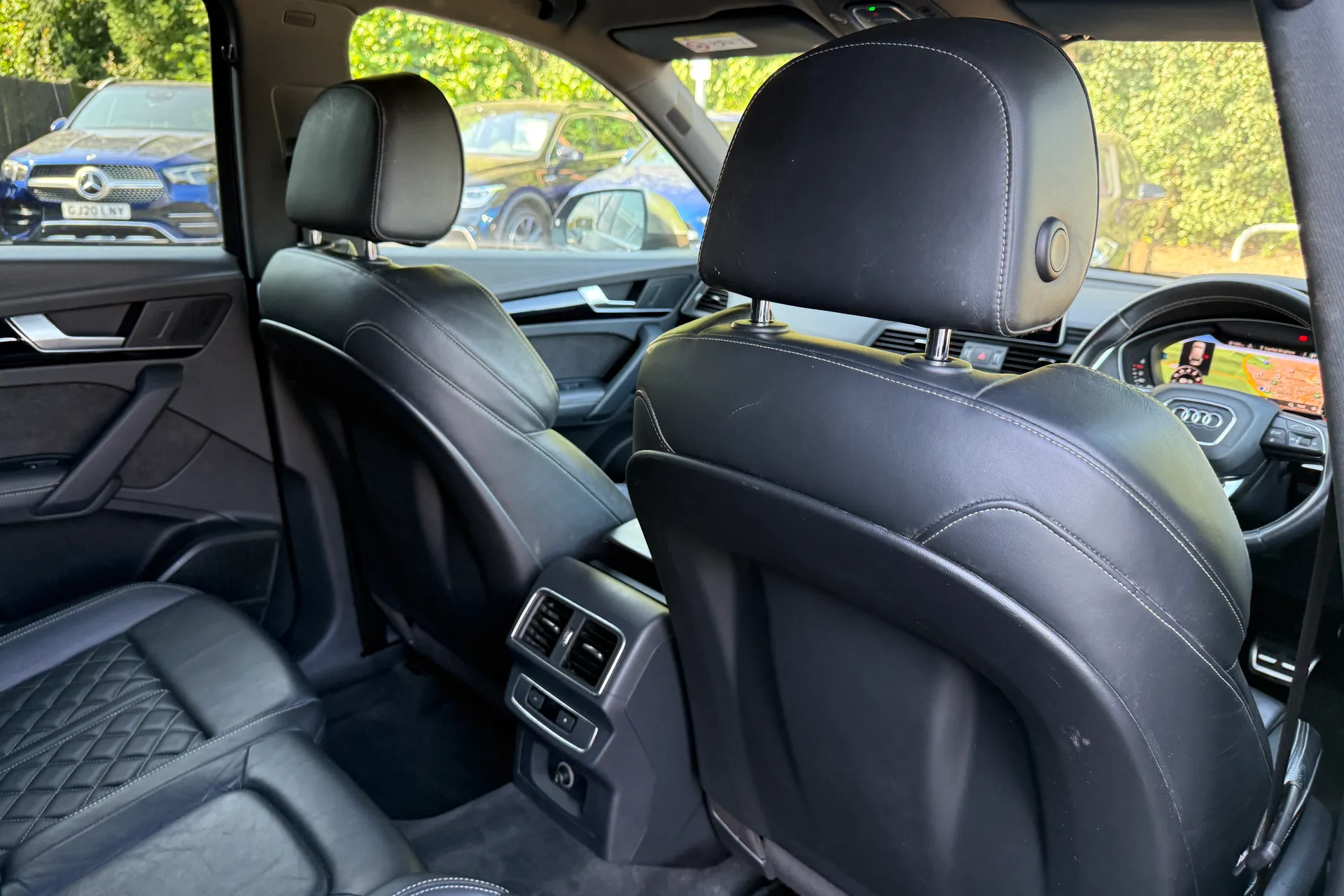 Audi Q5 thumbnail image number 35