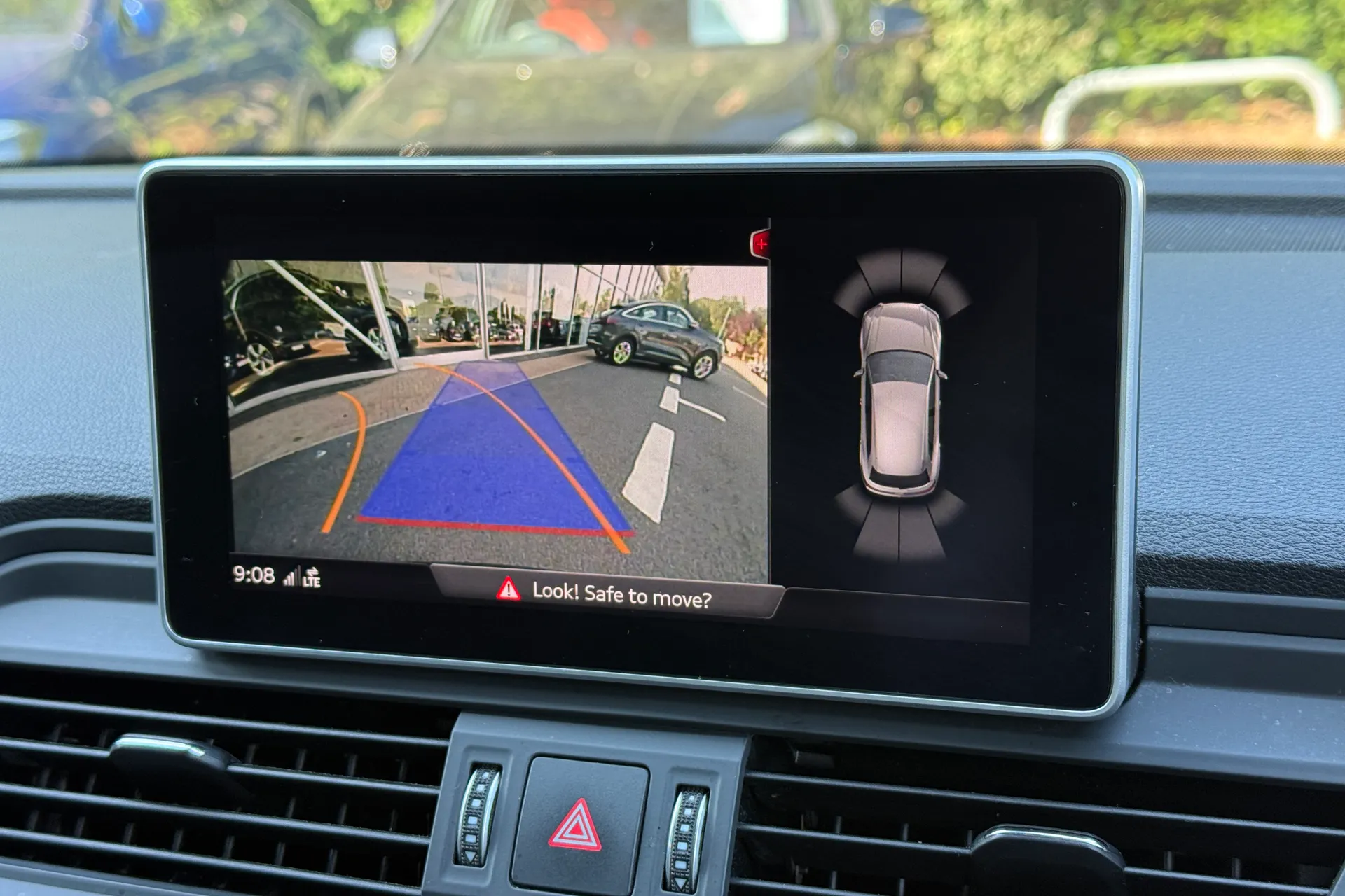 Audi Q5 thumbnail image number 5