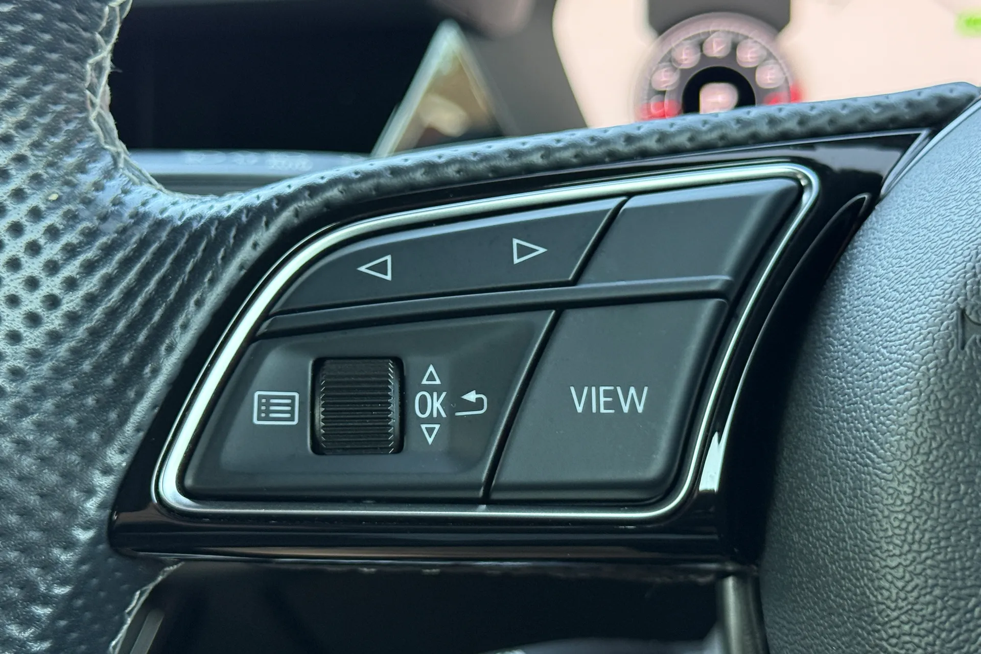 Audi A3 thumbnail image number 25