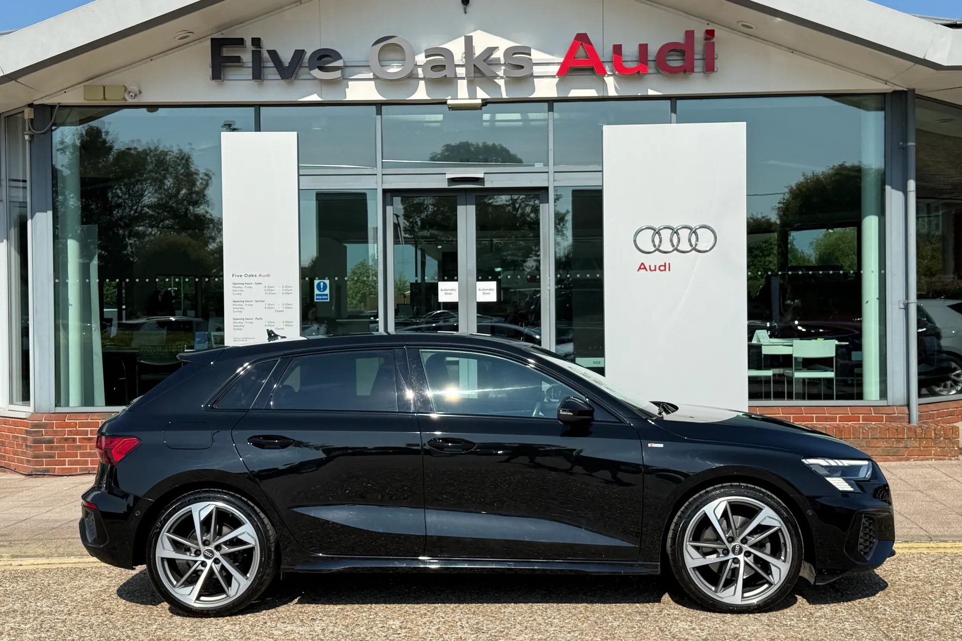 Audi A3 thumbnail image number 2