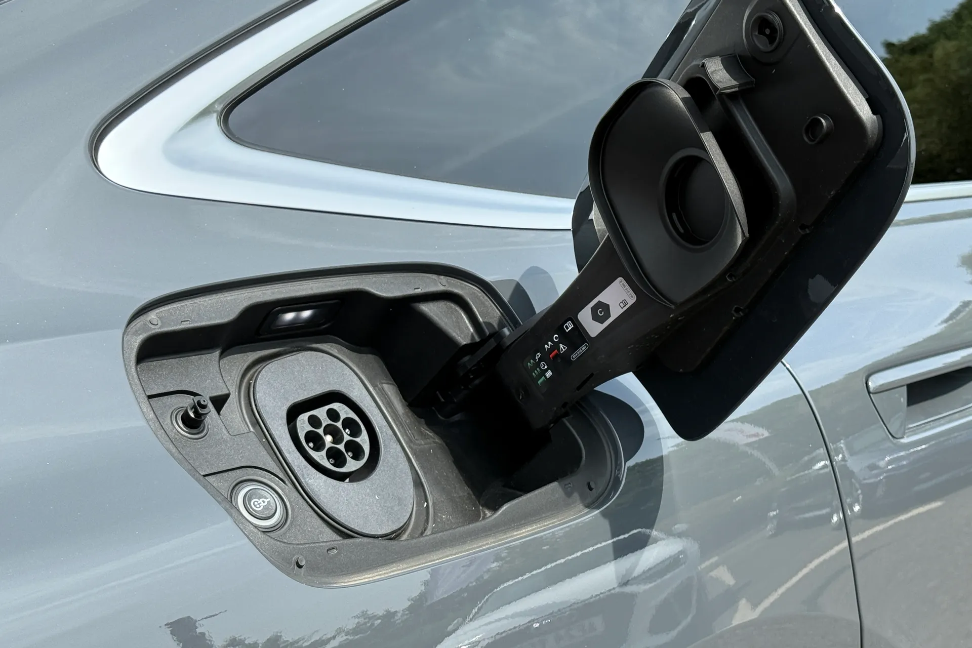 Audi A6 thumbnail image number 24