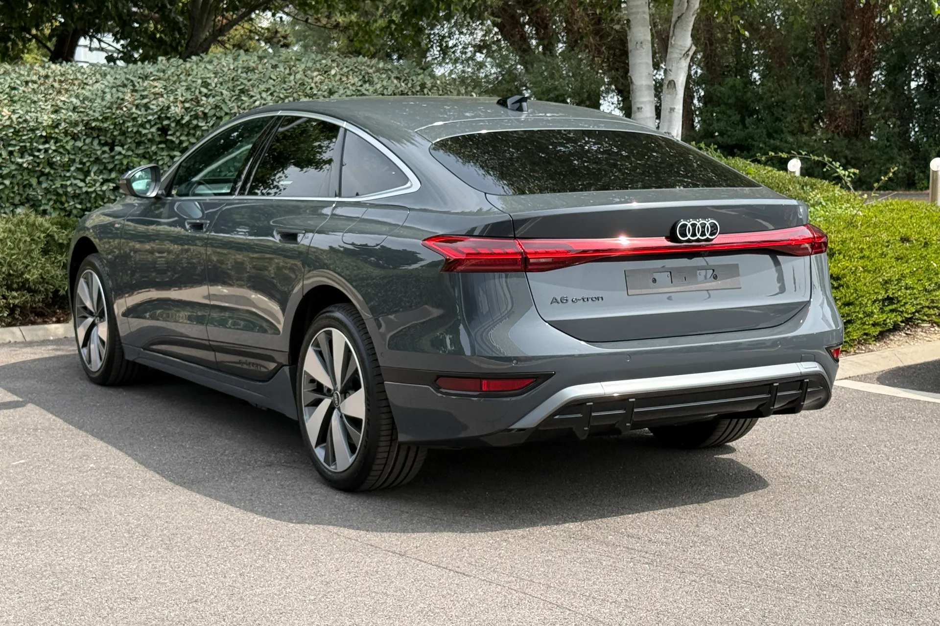 Audi A6 thumbnail image number 9