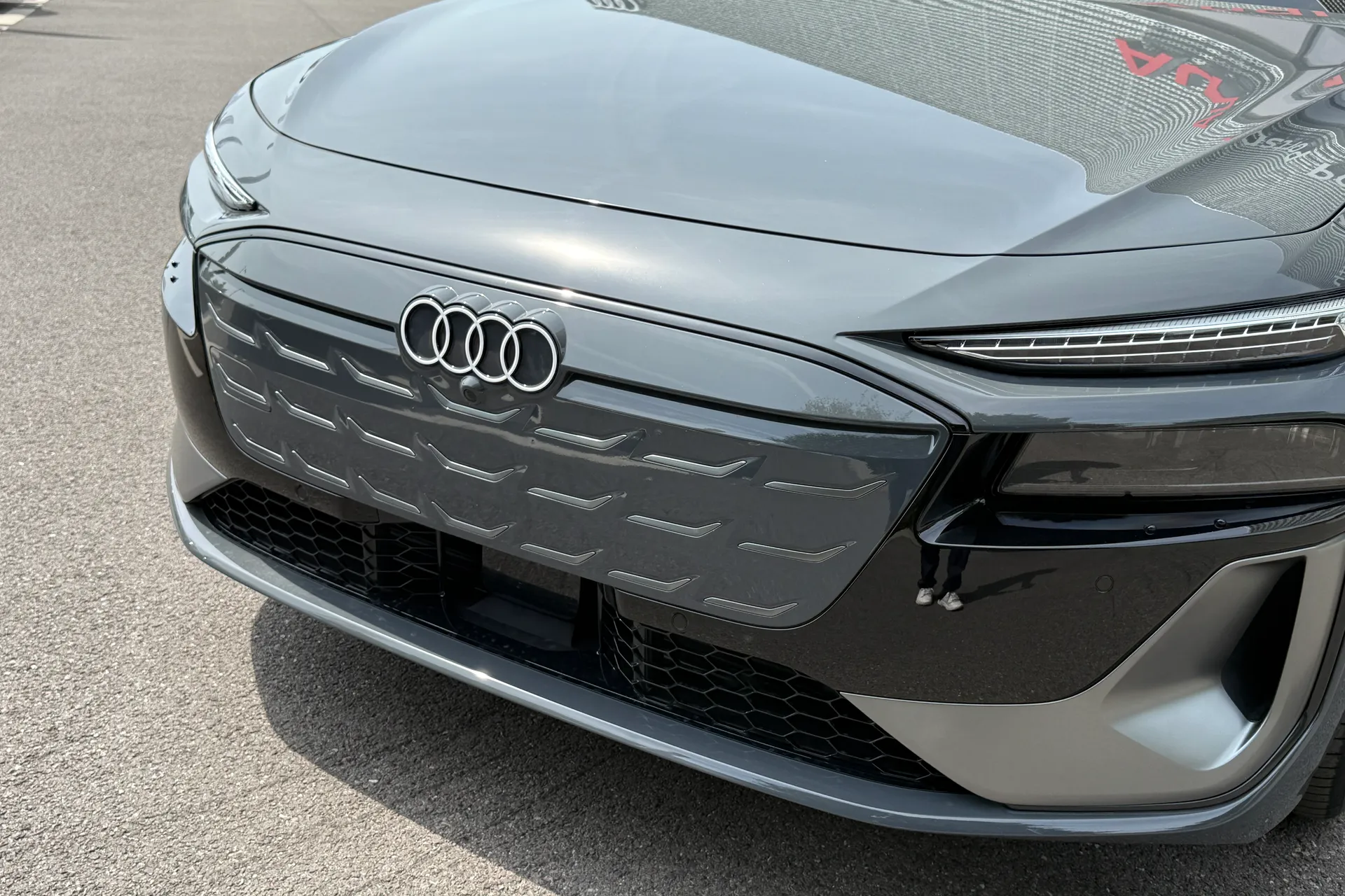 Audi A6 thumbnail image number 30