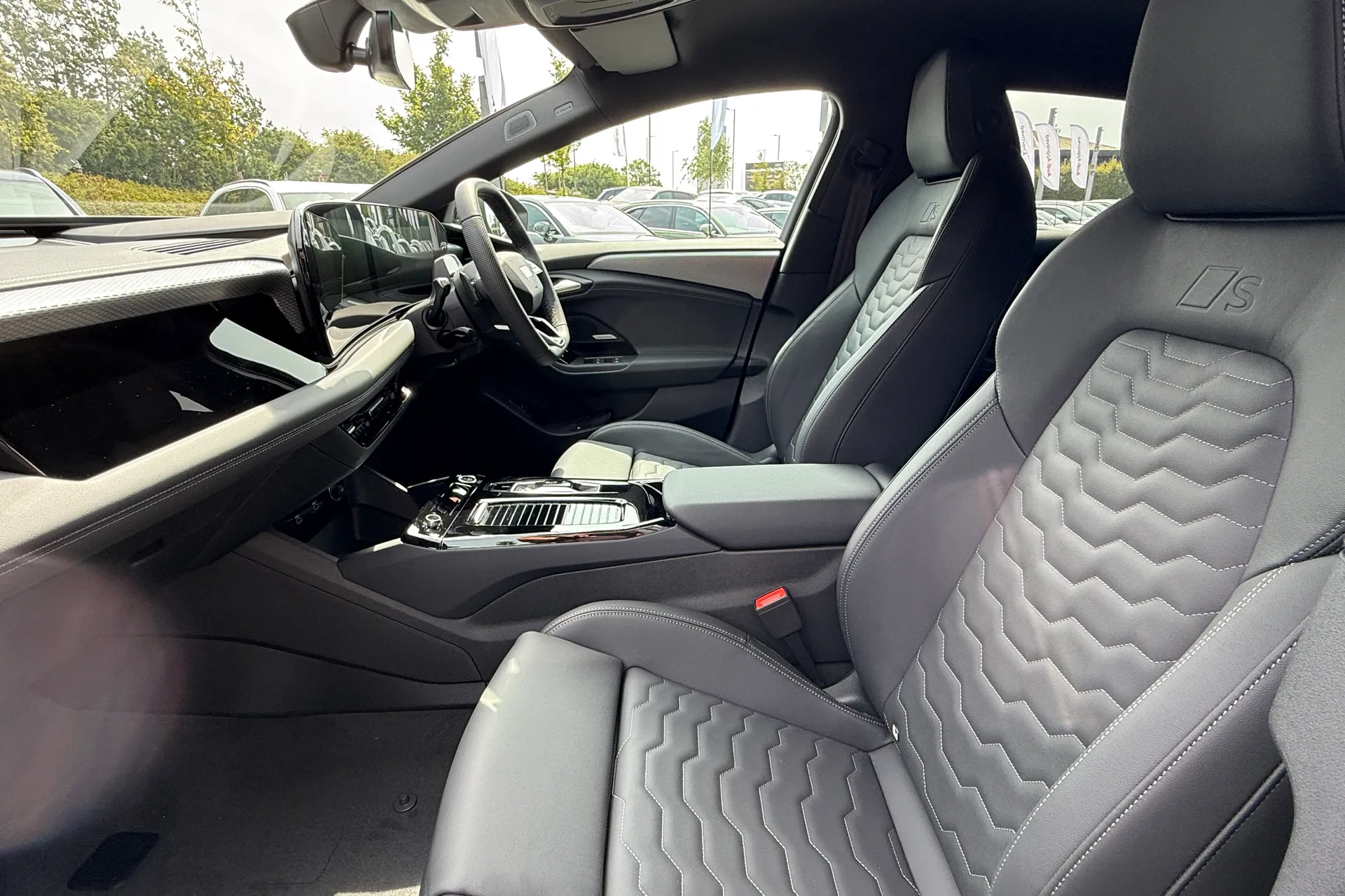 Audi A6 thumbnail image number 34