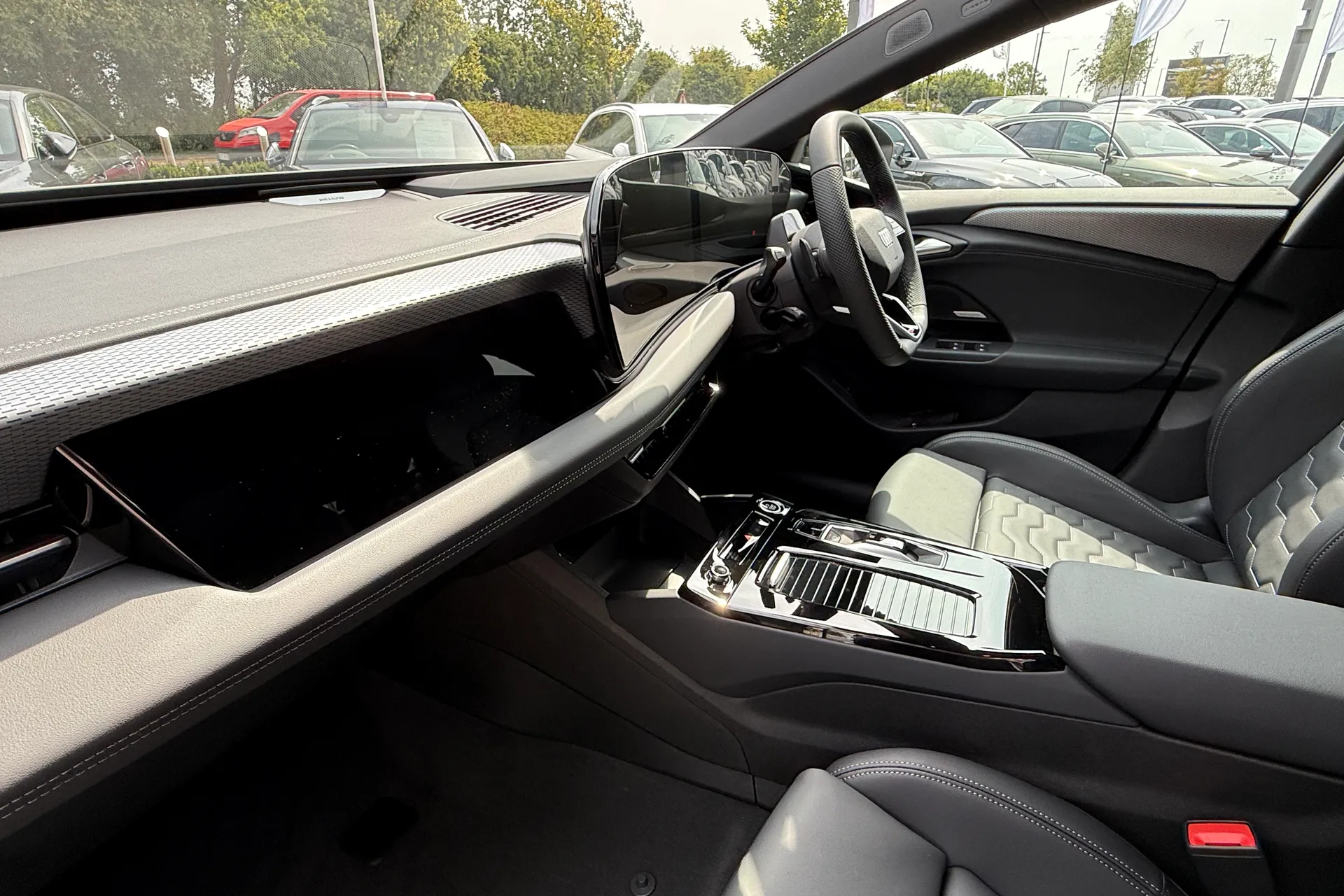 Audi A6 thumbnail image number 32