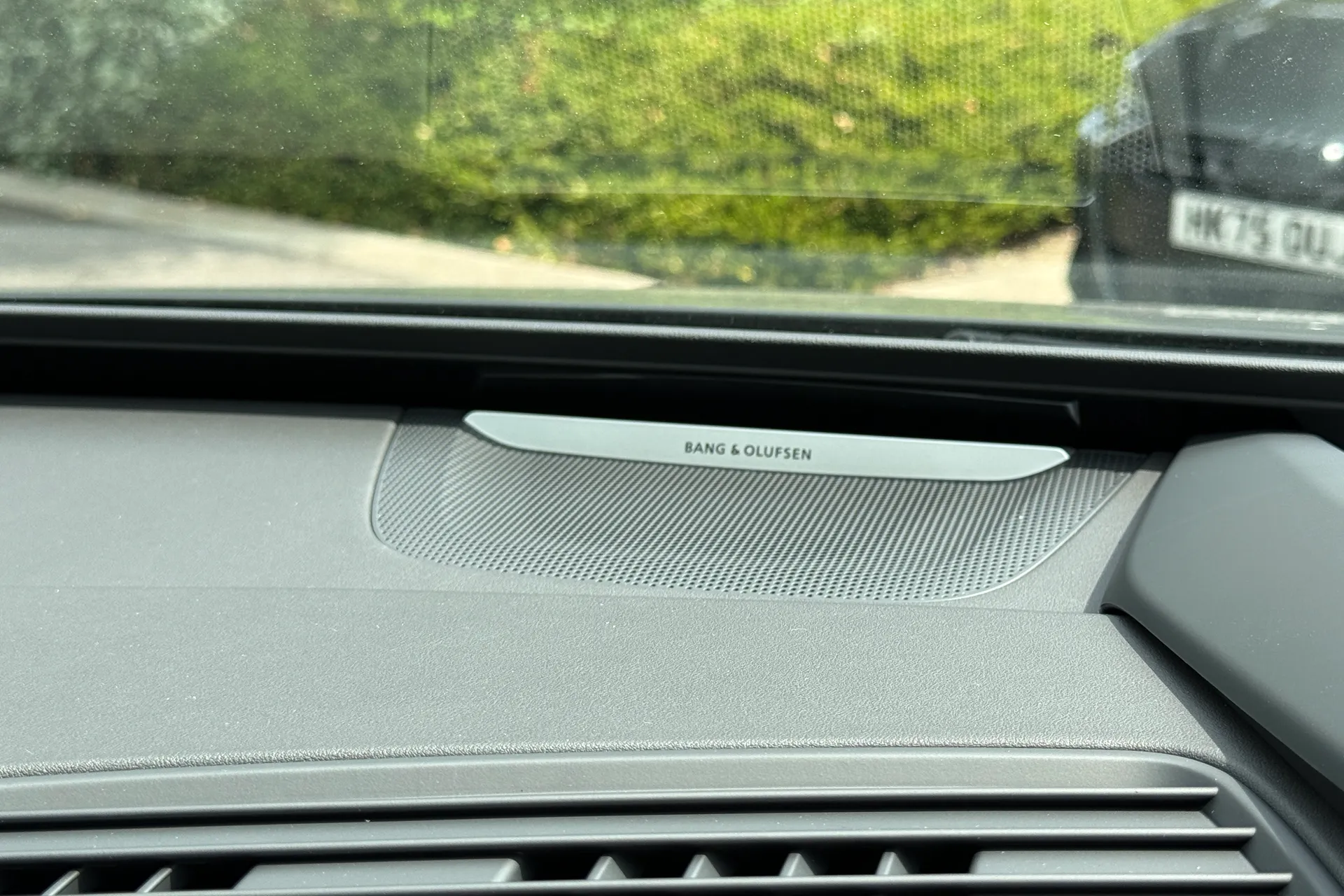Audi A6 thumbnail image number 36