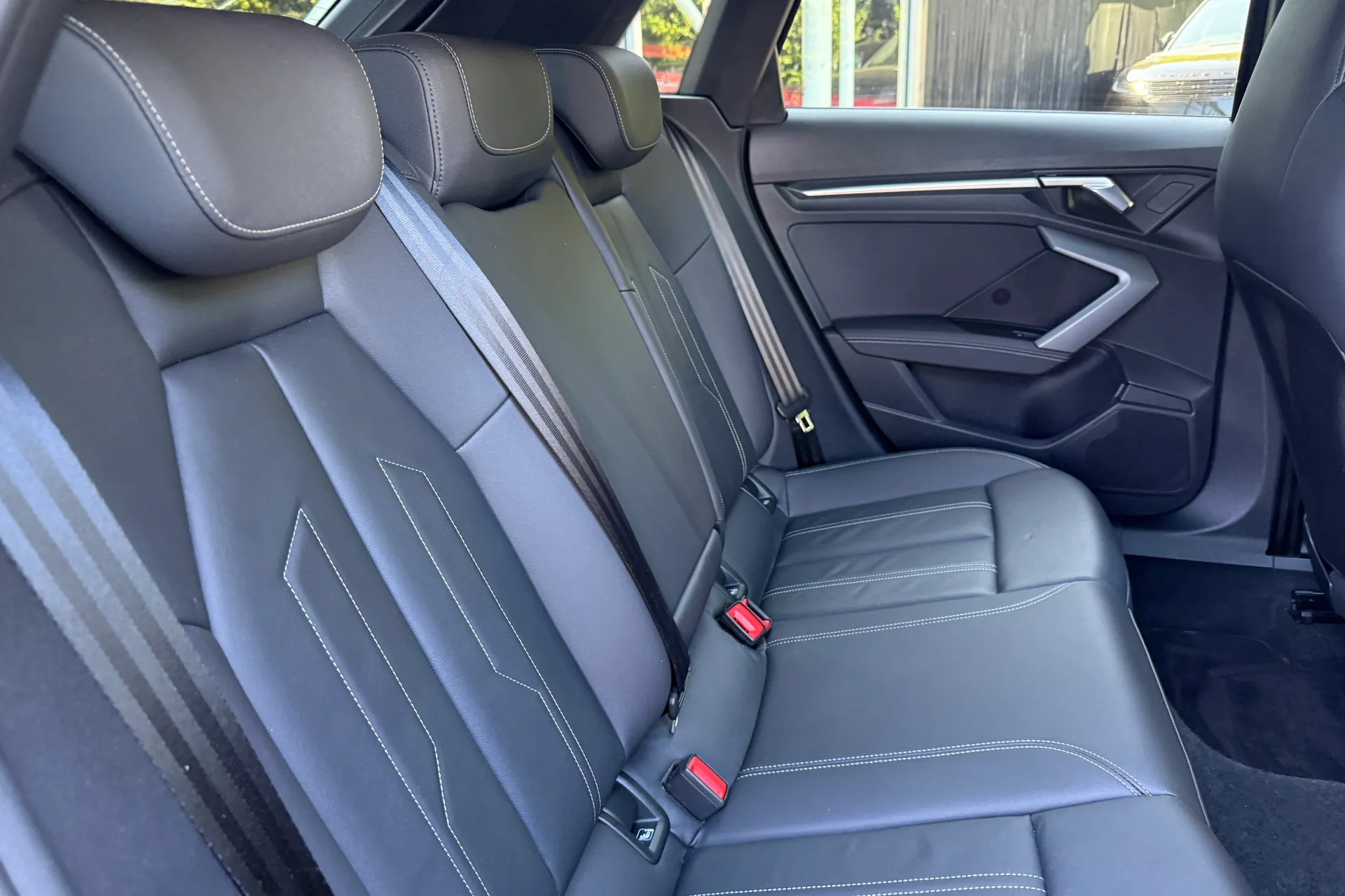 Audi A3 thumbnail image number 37