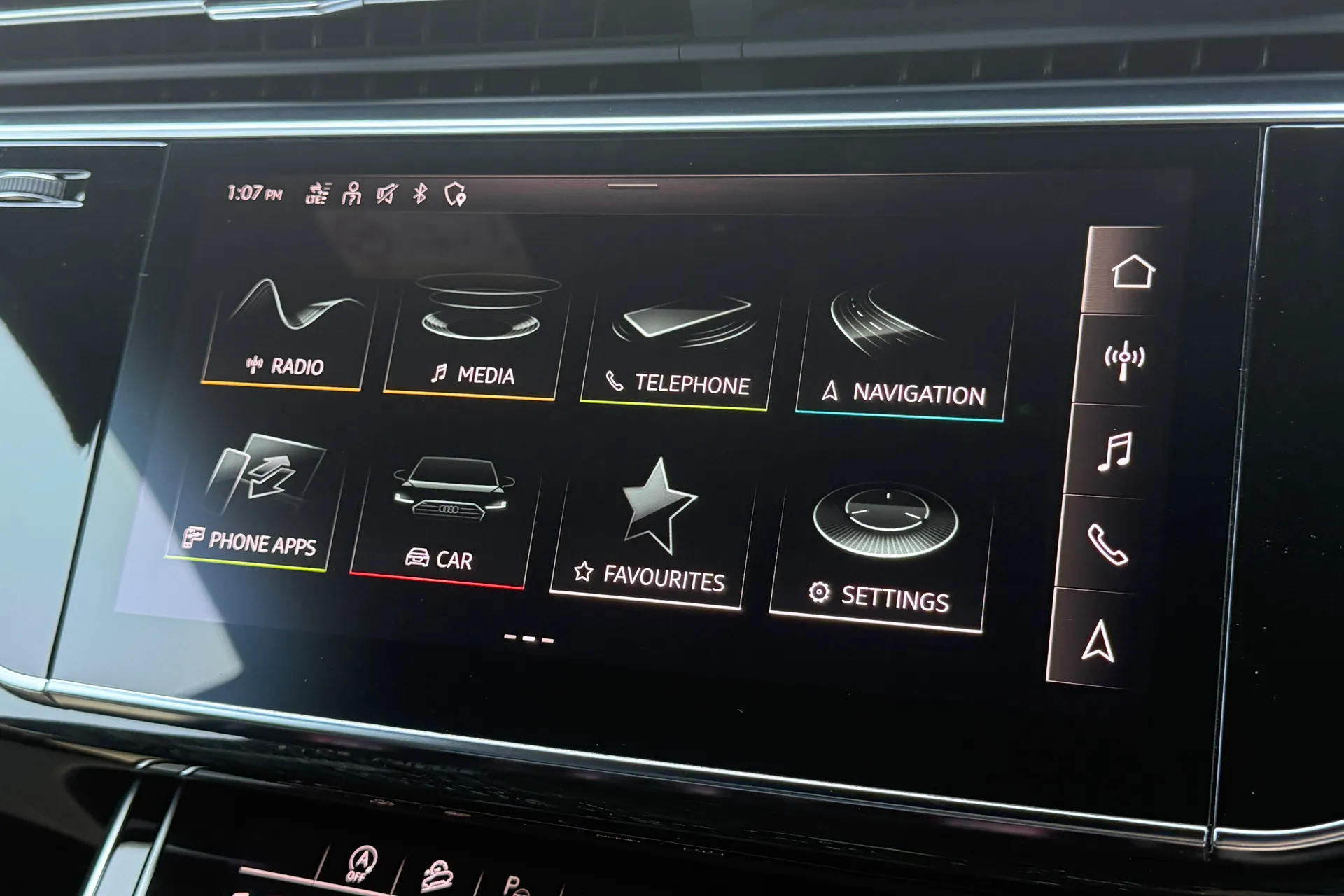 Audi Q8 thumbnail image number 15