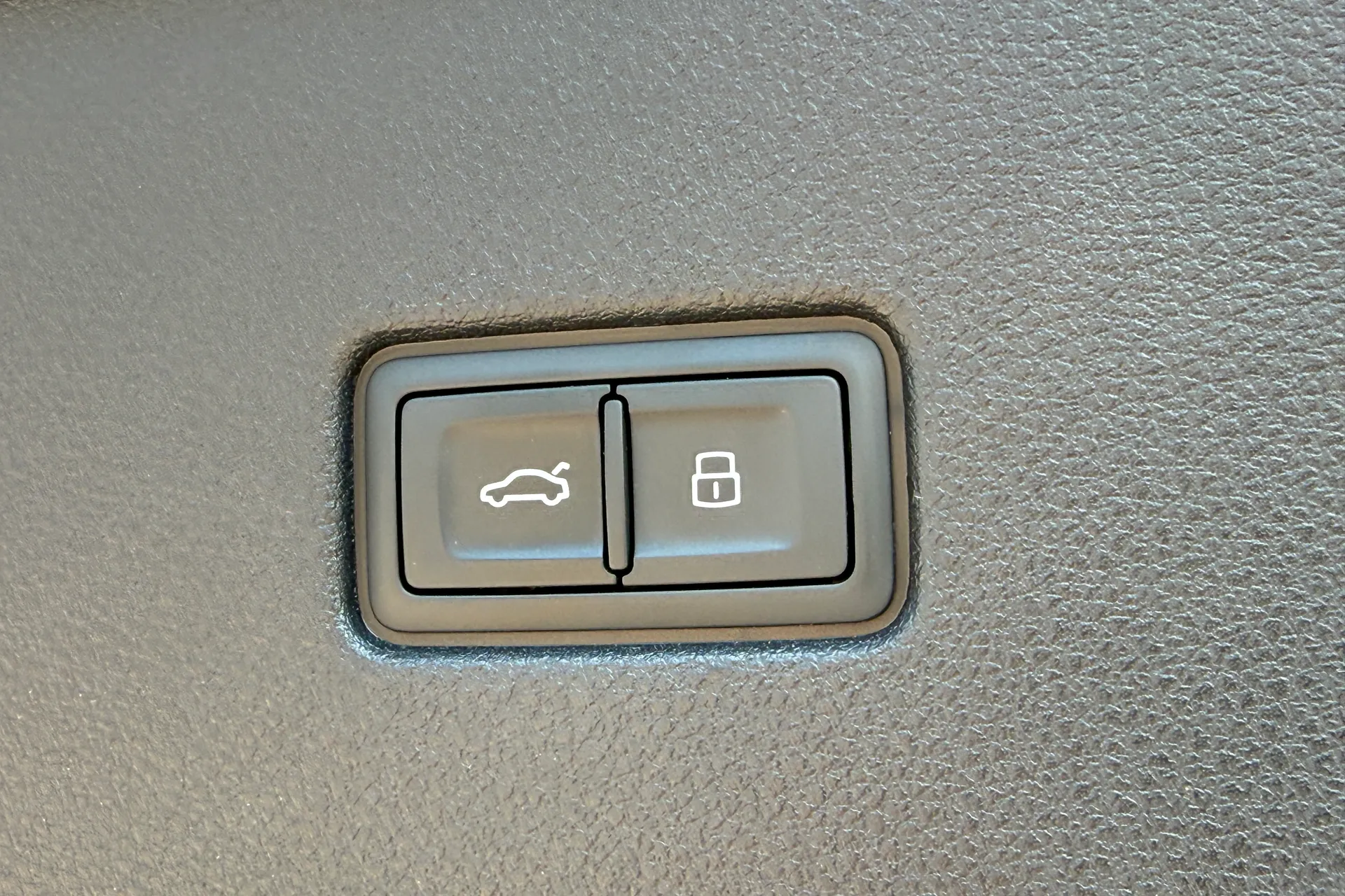 Audi Q8 thumbnail image number 41