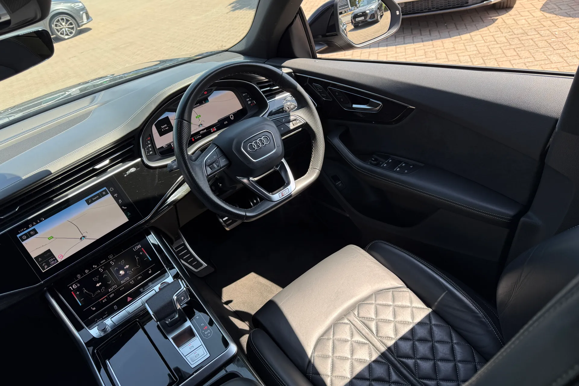 Audi Q8 thumbnail image number 46