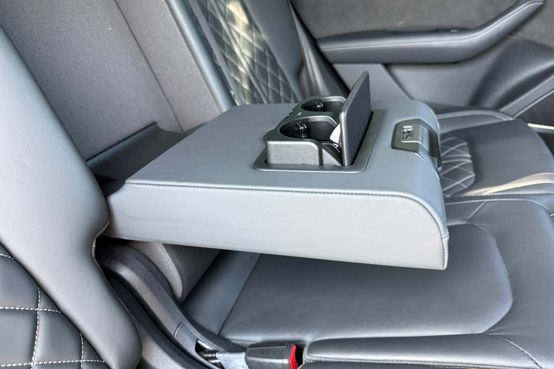 Audi Q8 thumbnail image number 50