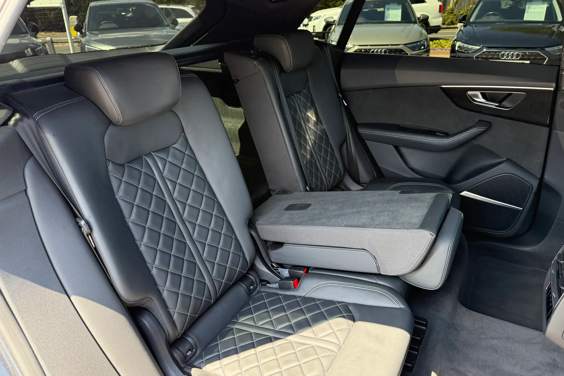 Audi Q8 thumbnail image number 51