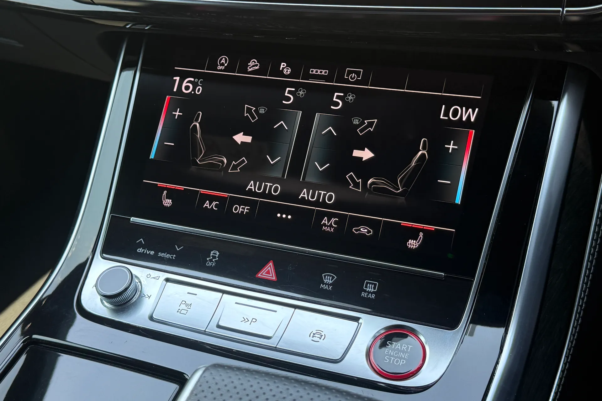 Audi Q8 thumbnail image number 17