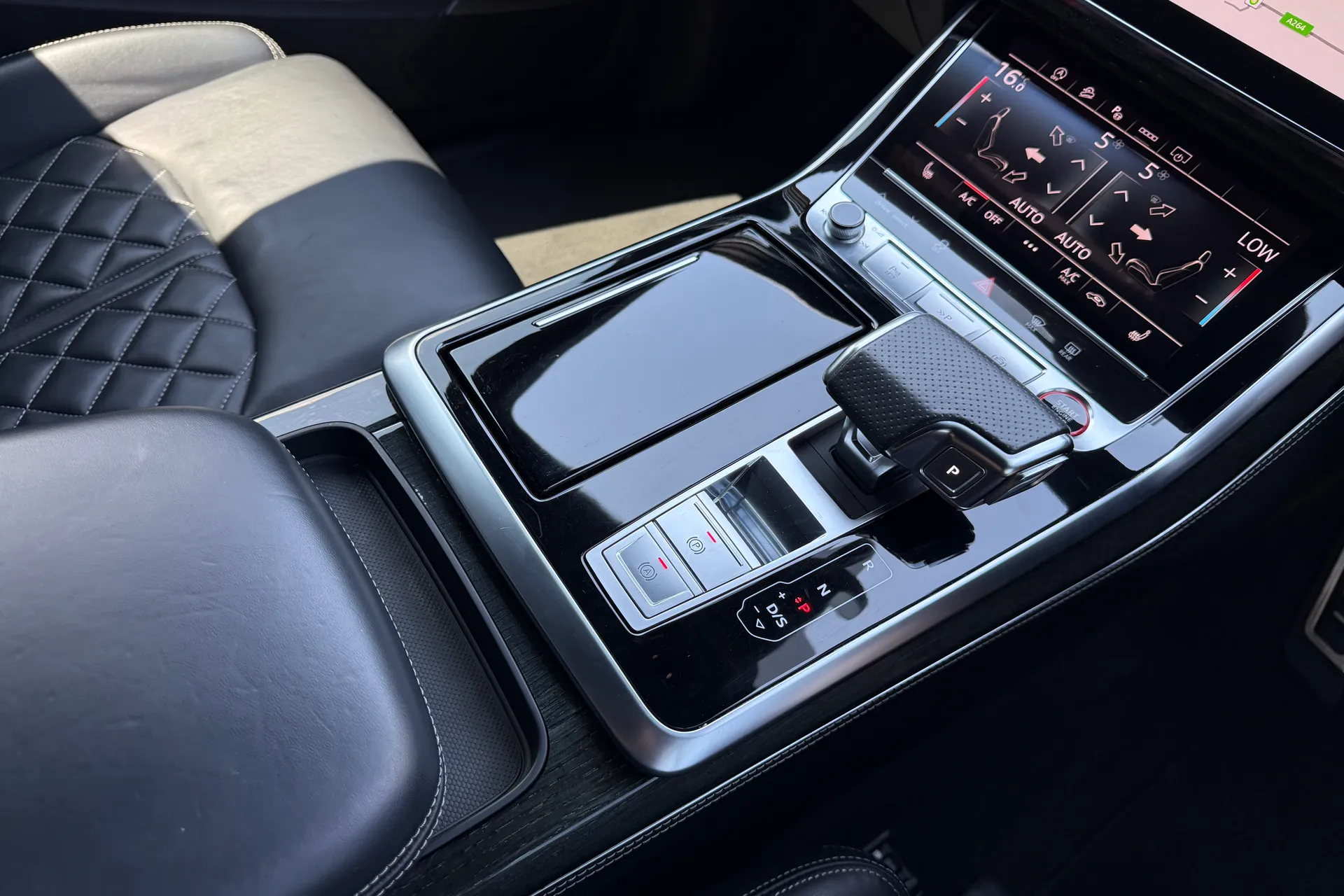 Audi Q8 thumbnail image number 44