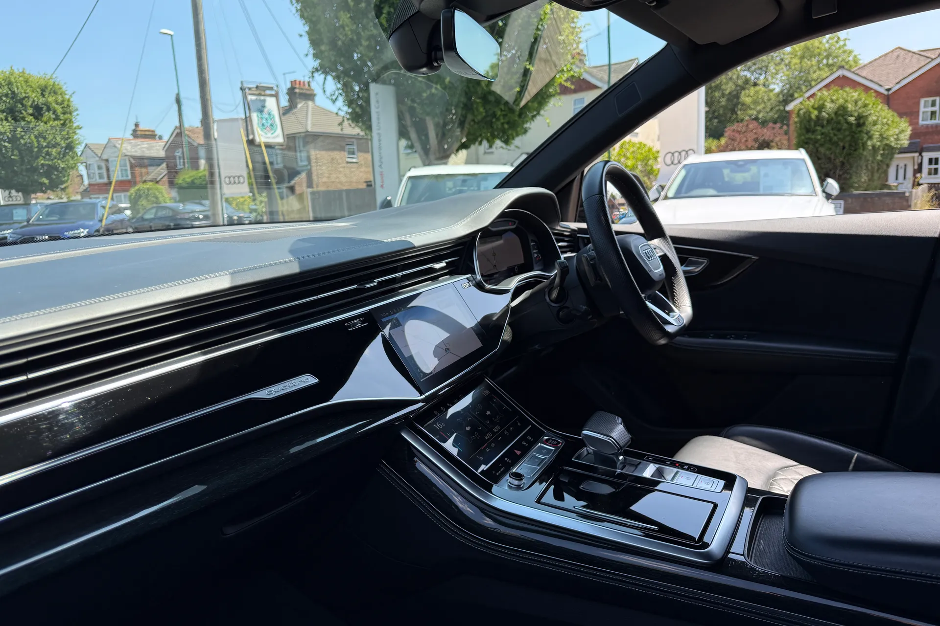 Audi Q8 thumbnail image number 33