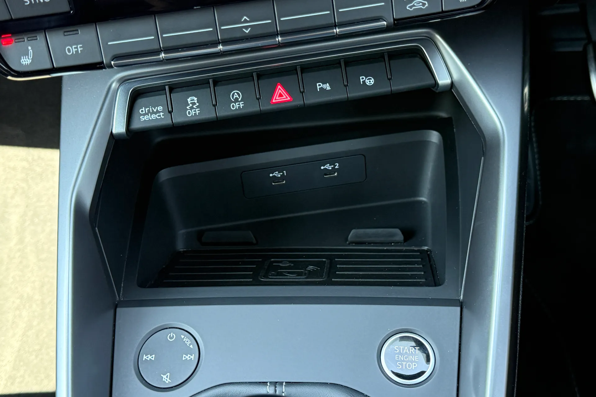 Audi A3 thumbnail image number 17
