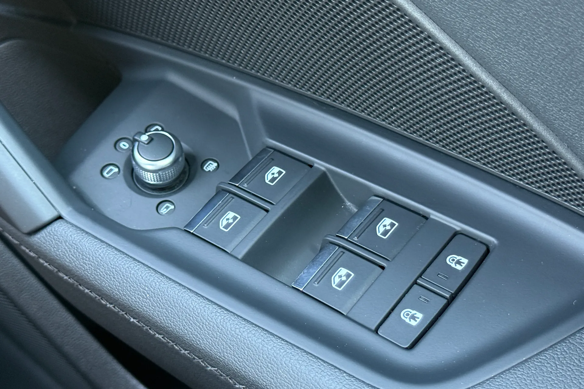 Audi A3 thumbnail image number 21