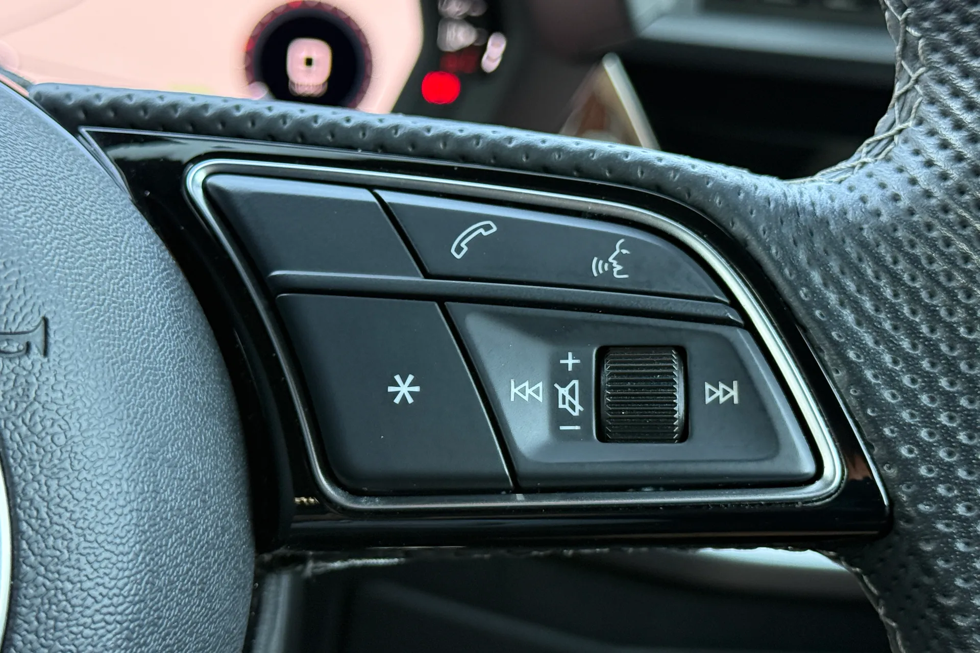 Audi A3 thumbnail image number 24