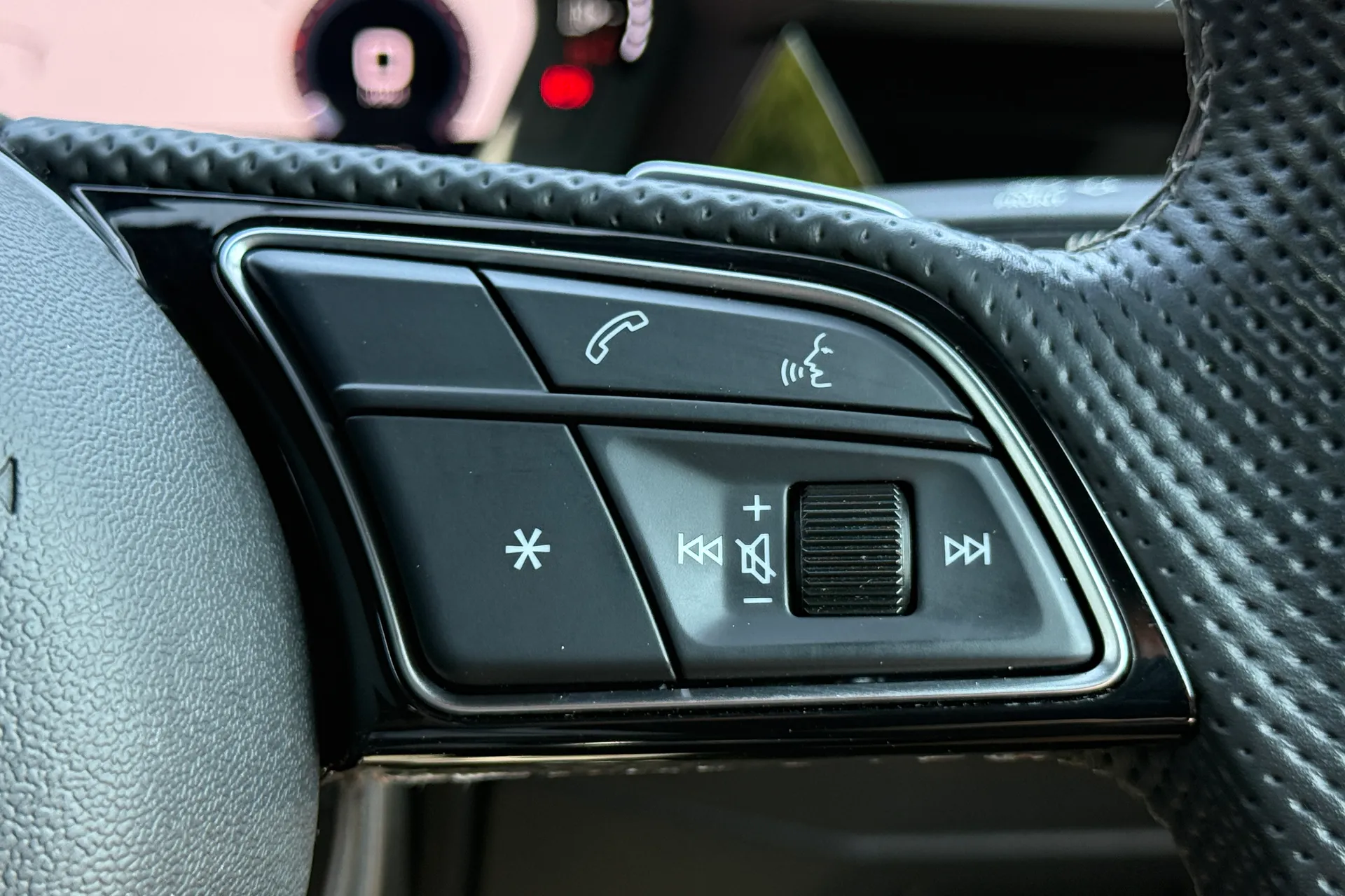Audi A3 thumbnail image number 27