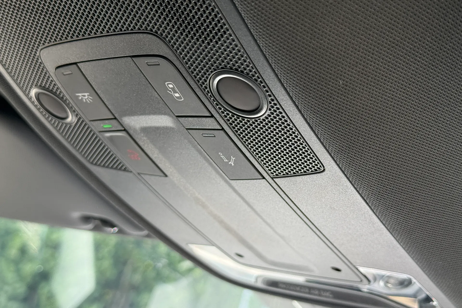 Audi Q3 thumbnail image number 23