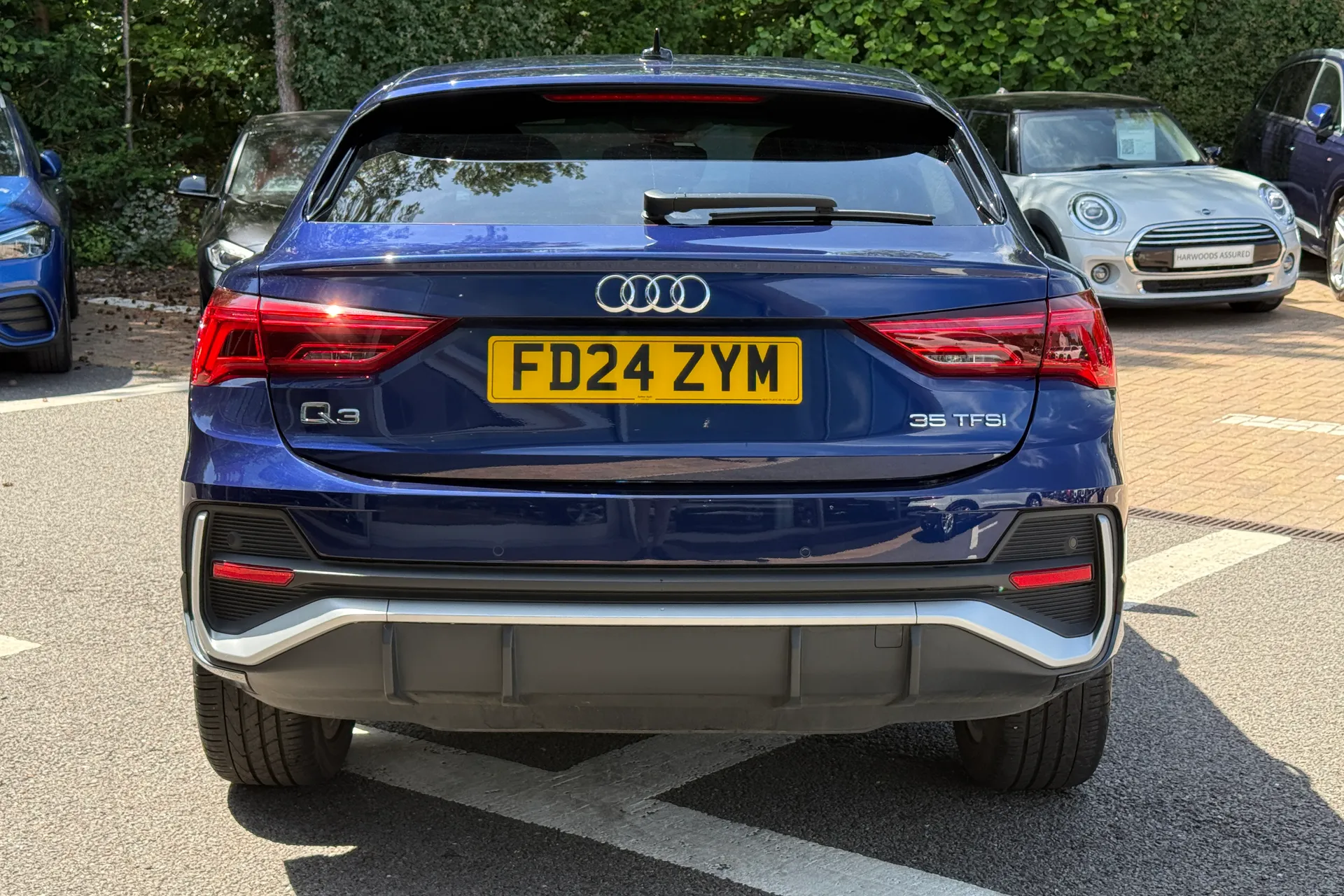 Audi Q3 thumbnail image number 45