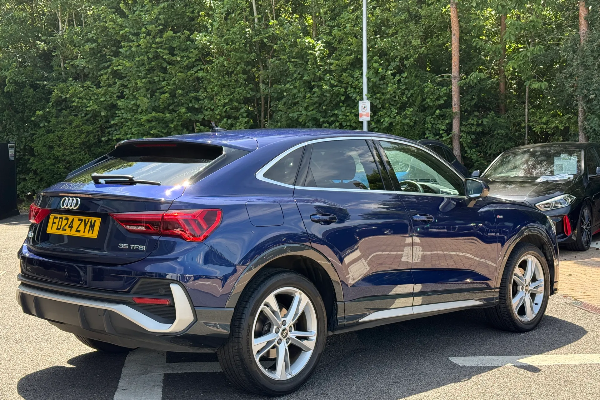 Audi Q3 thumbnail image number 41