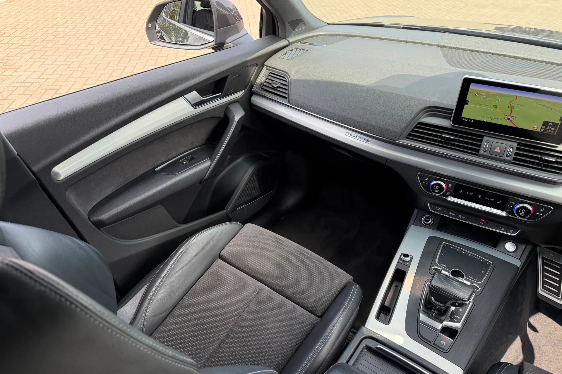Audi Q5 thumbnail image number 34