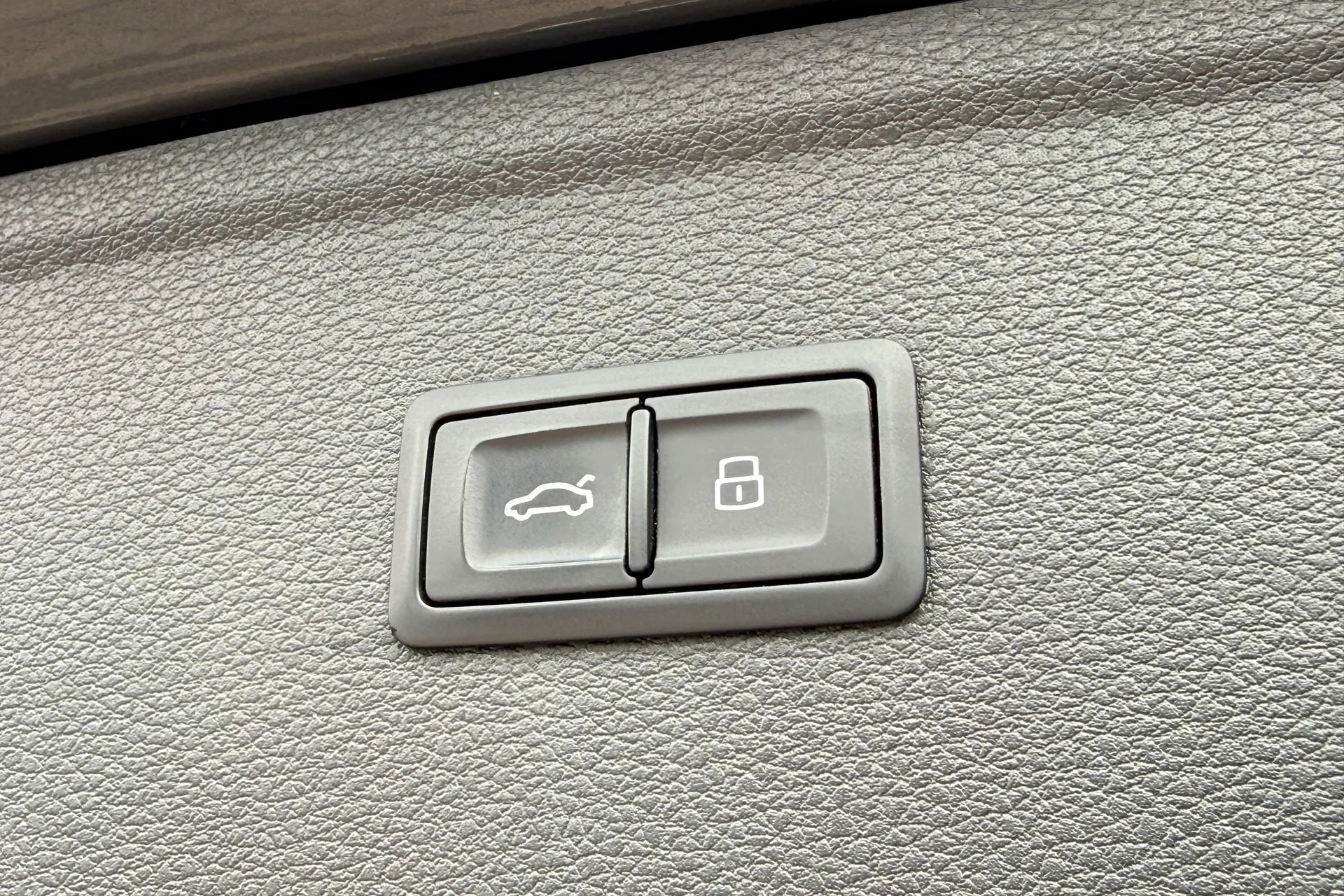 Audi Q5 thumbnail image number 32
