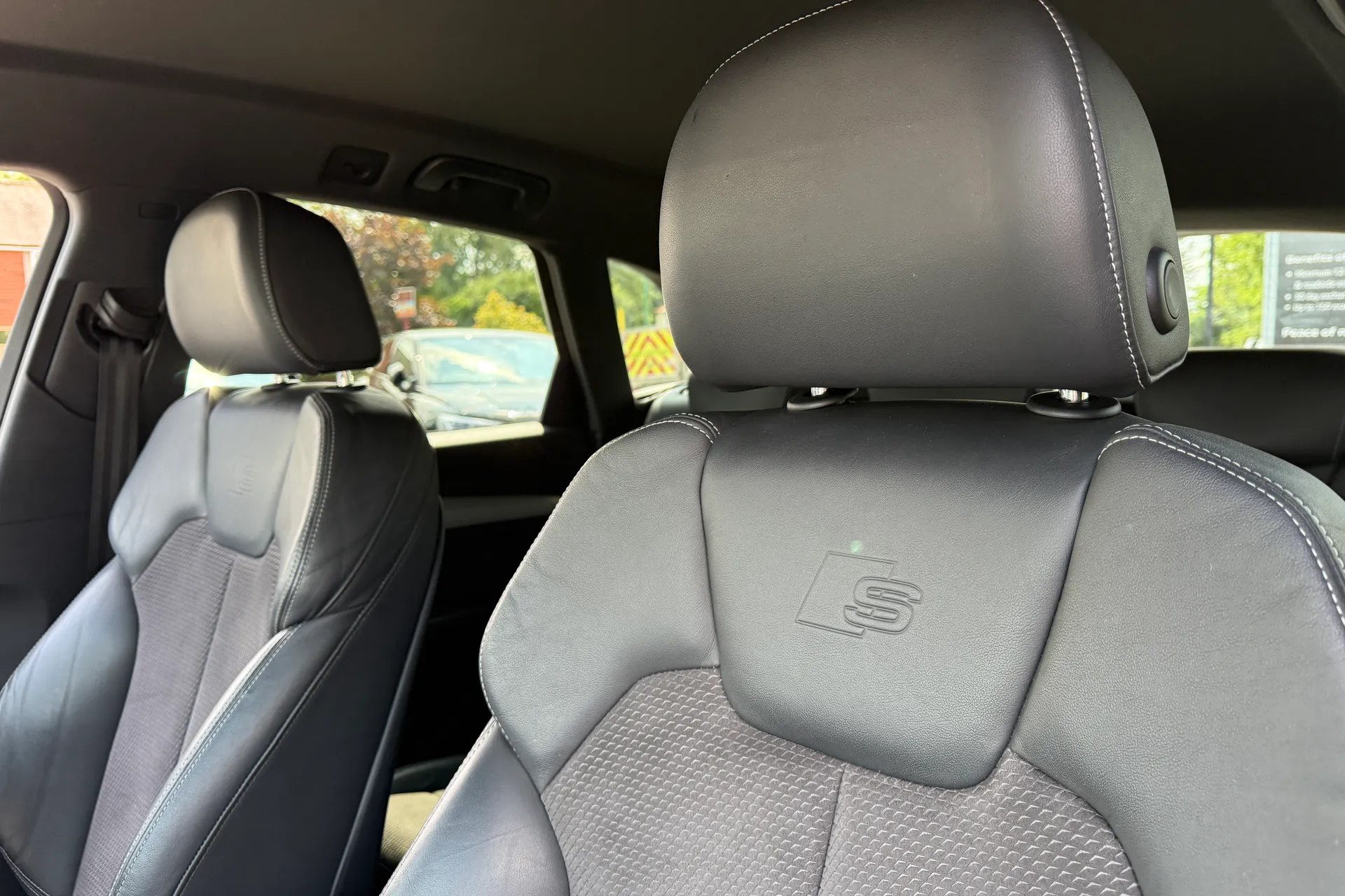 Audi Q5 thumbnail image number 26