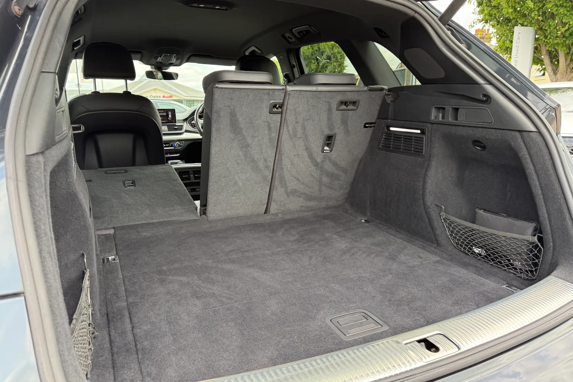 Audi Q5 thumbnail image number 31