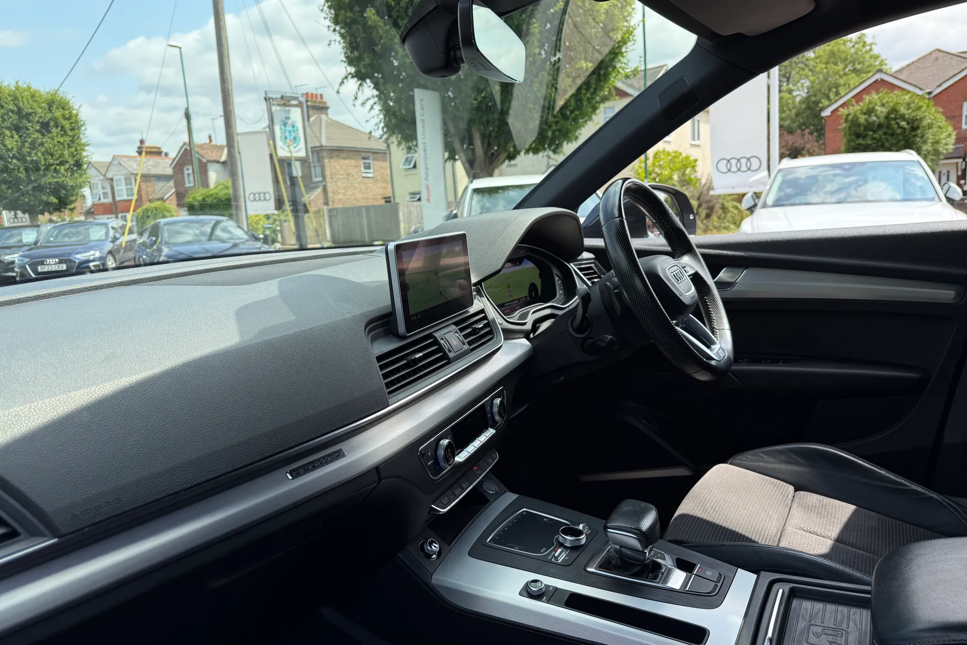Audi Q5 thumbnail image number 24
