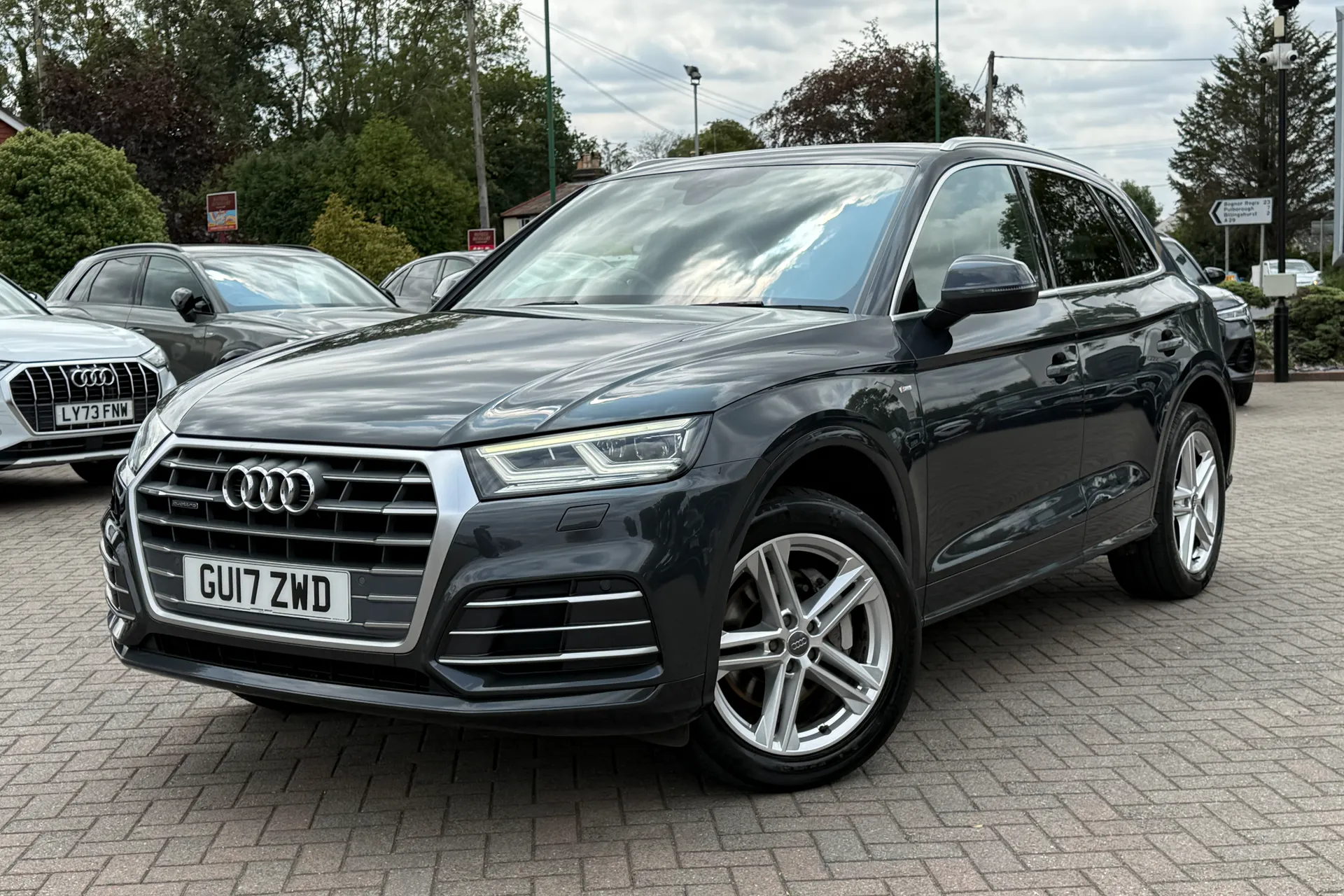 Audi Q5 thumbnail image number 21