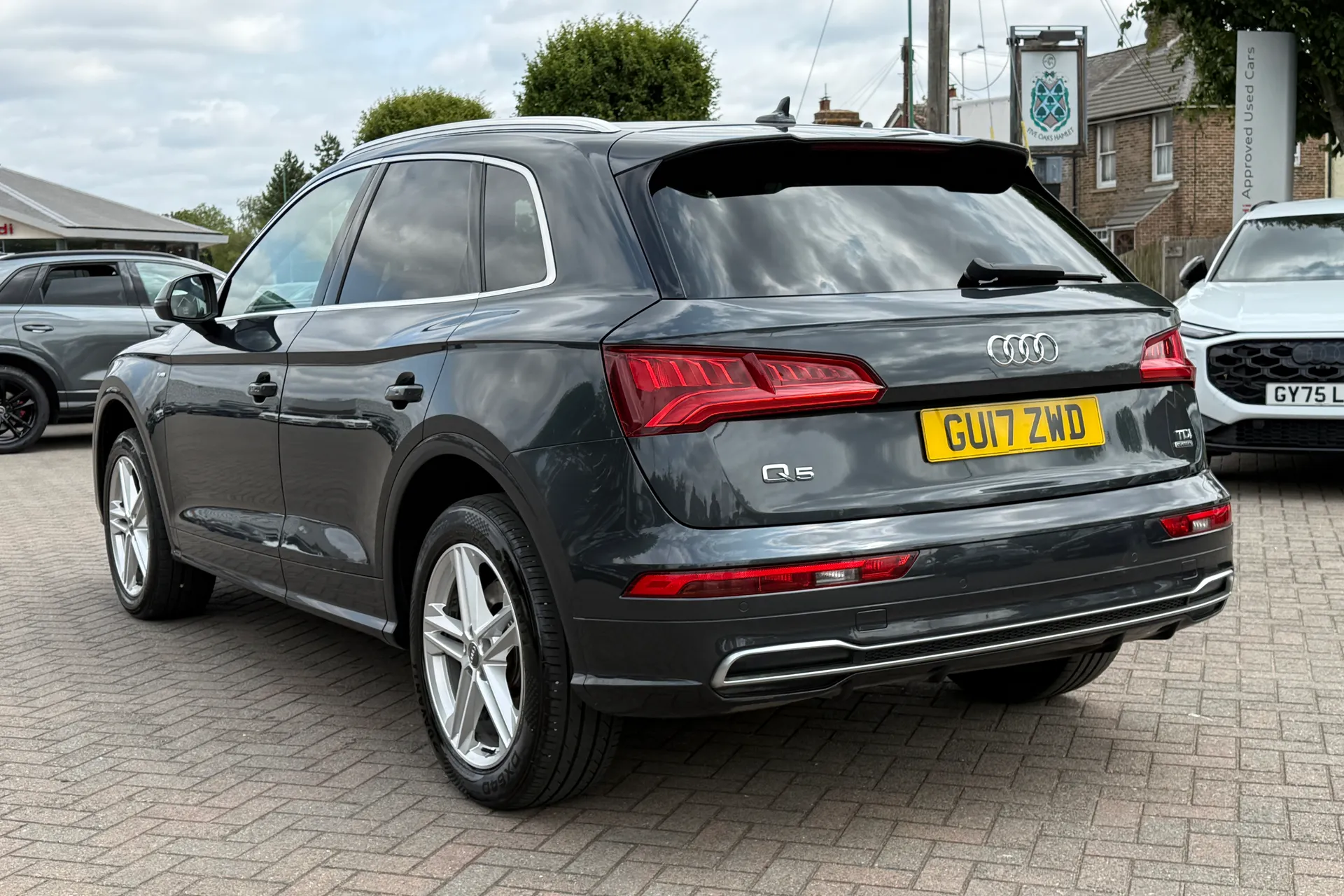 Audi Q5 thumbnail image number 29