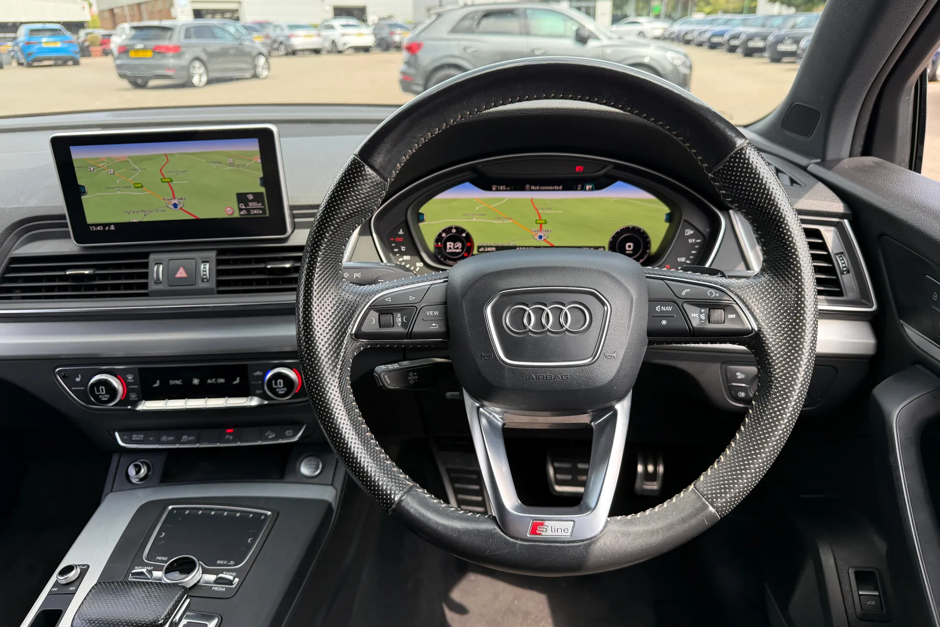 Audi Q5 thumbnail image number 5