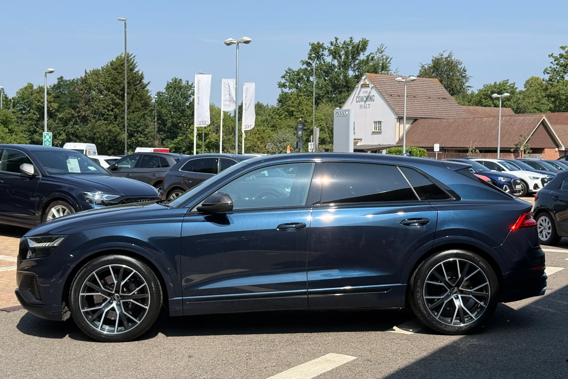 Audi Q8 thumbnail image number 48