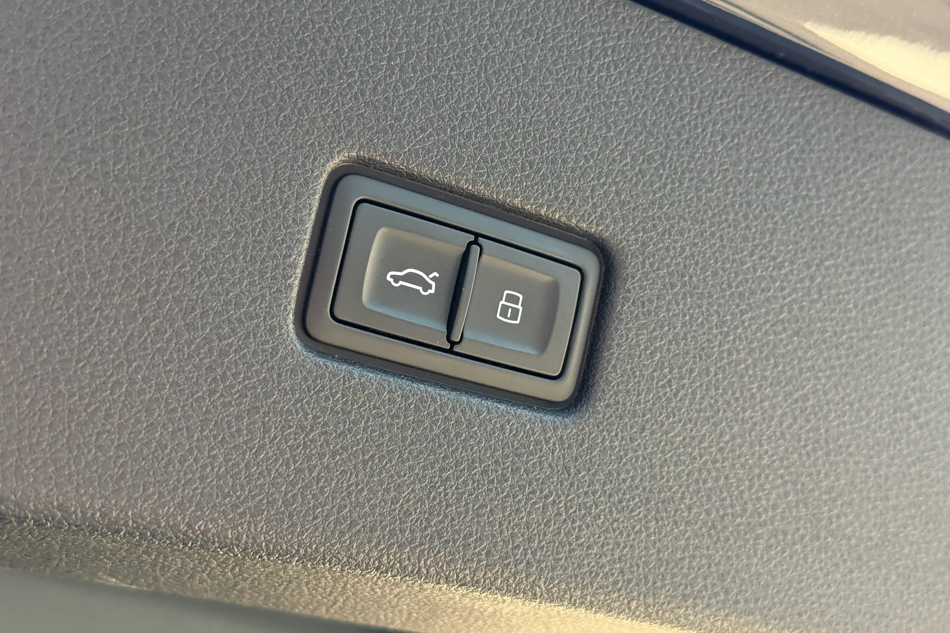 Audi Q8 thumbnail image number 45