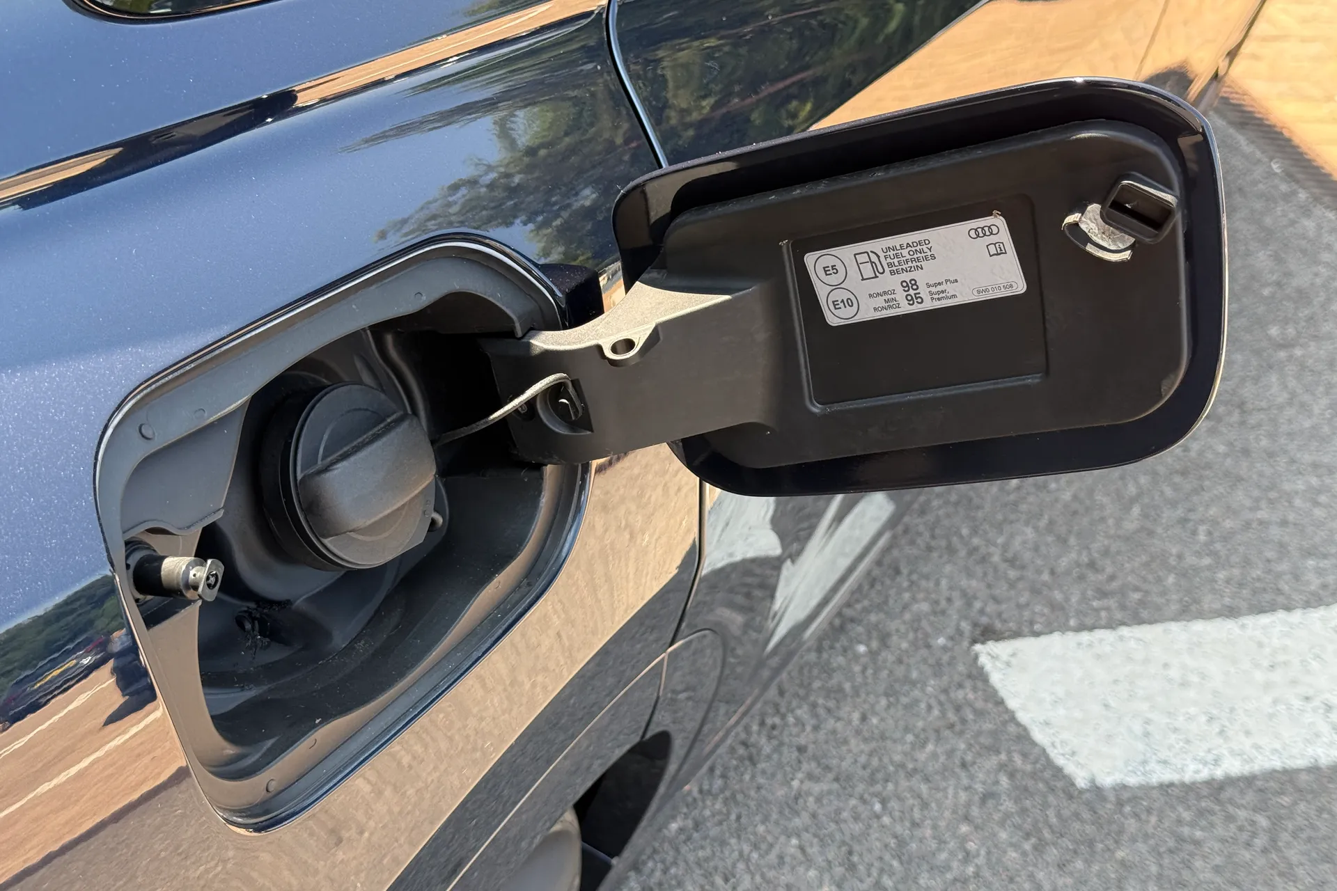 Audi Q8 thumbnail image number 34