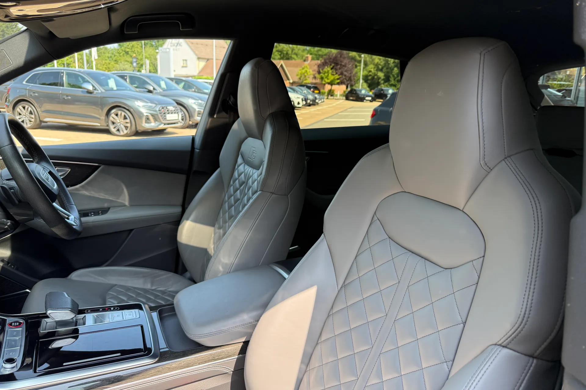 Audi Q8 thumbnail image number 53