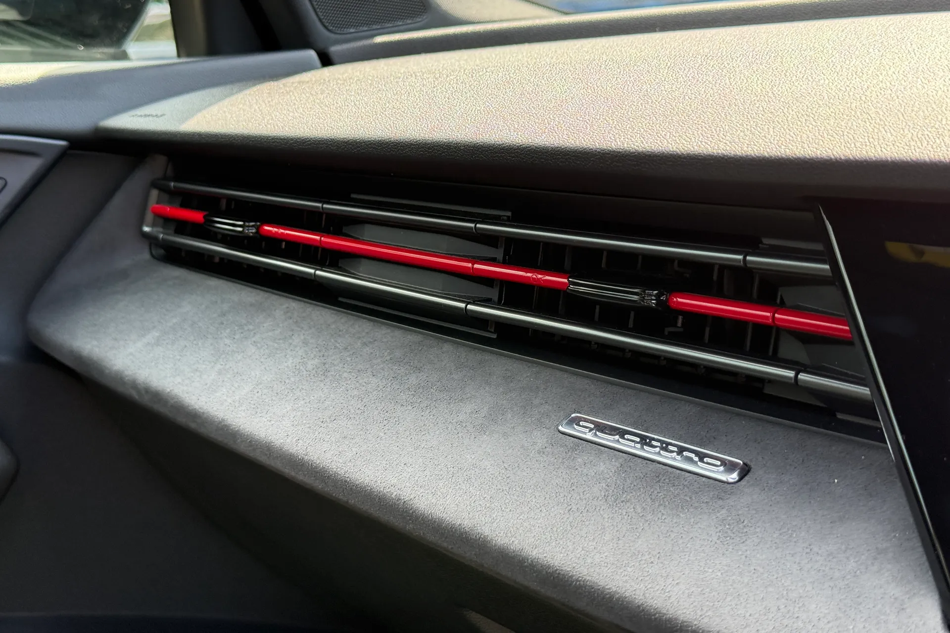 Audi RS3 thumbnail image number 16
