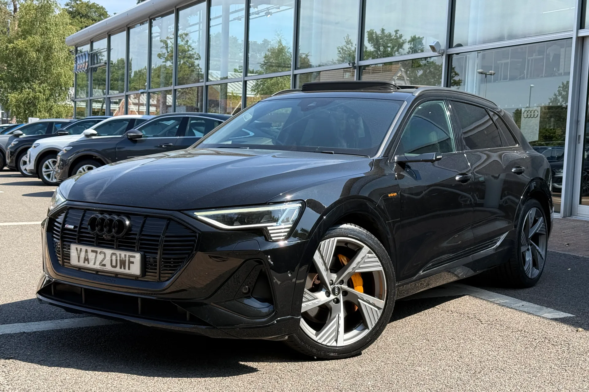 Audi e-tron thumbnail image number 61