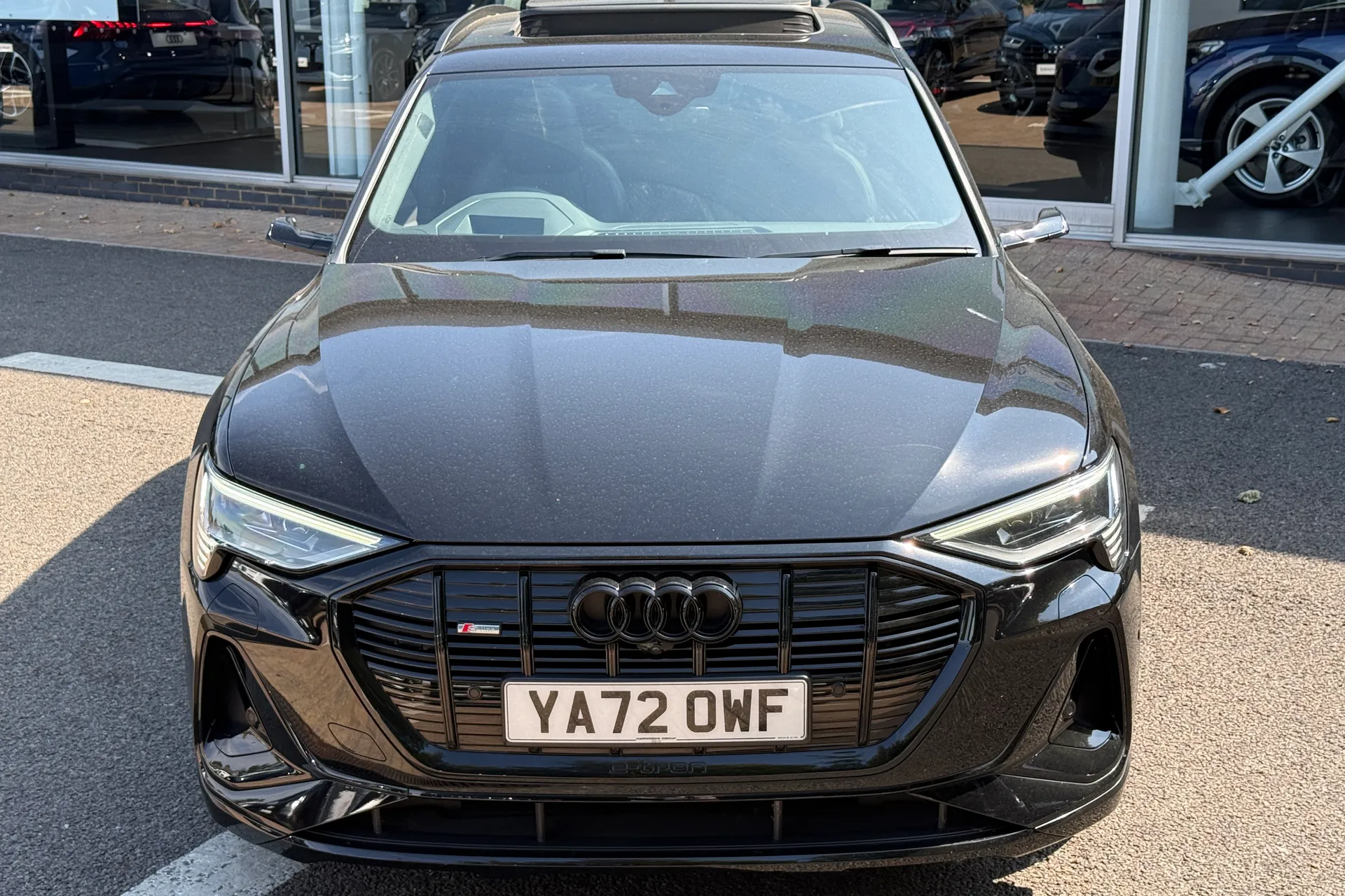 Audi e-tron thumbnail image number 60
